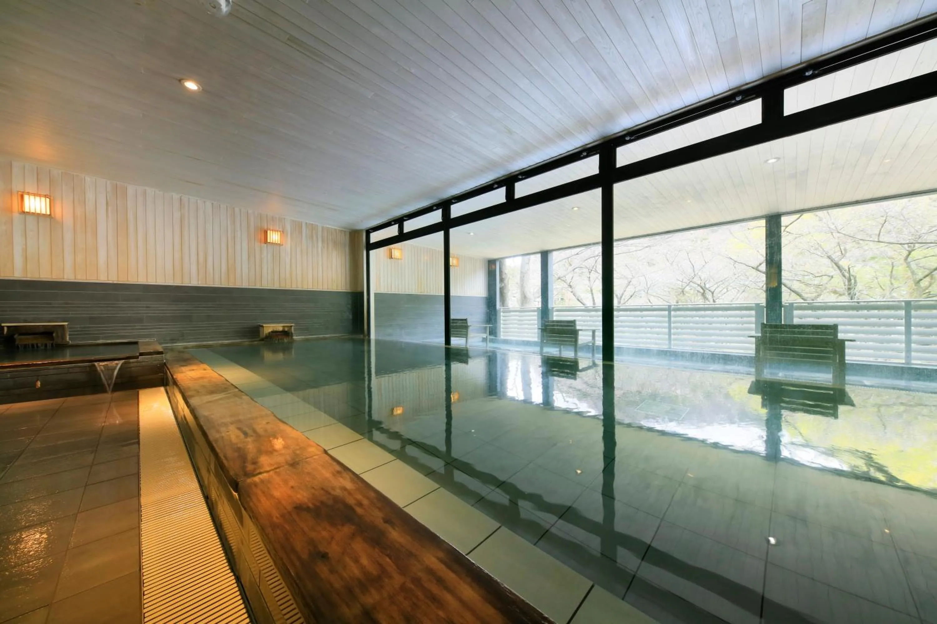 Hot Spring Bath in Matsunoi