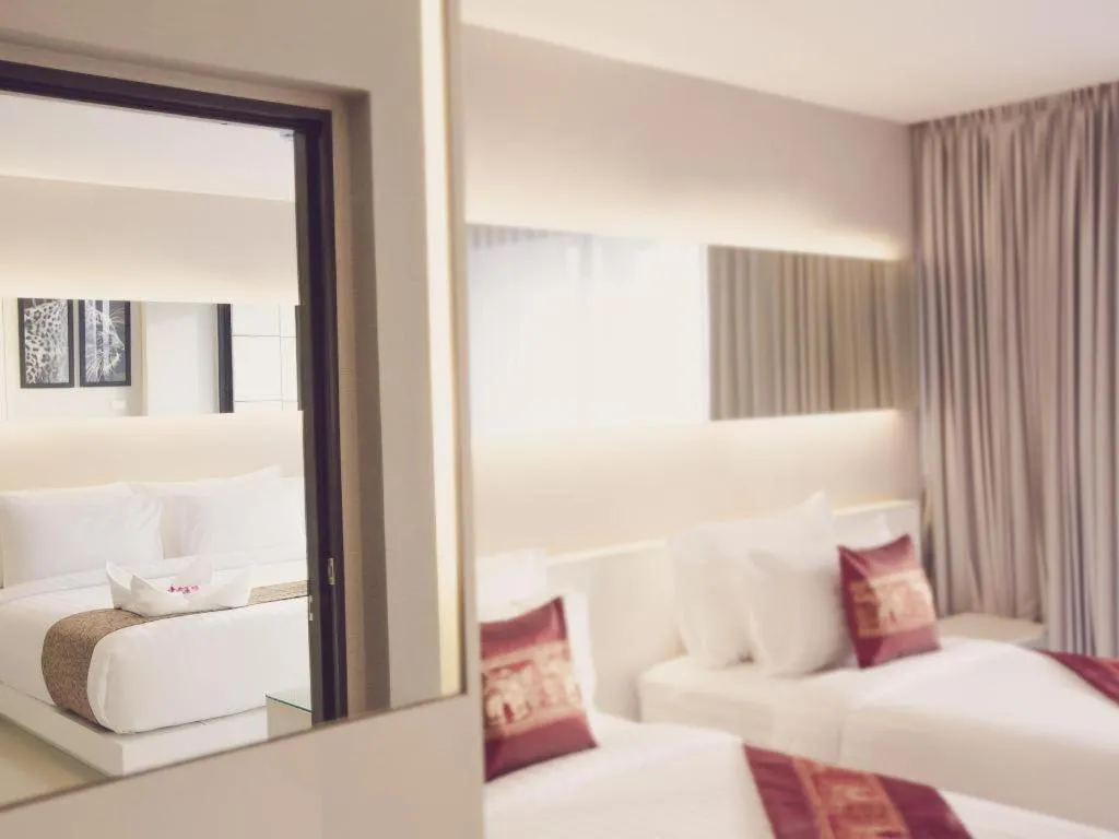 Bed in Serenotel Pattaya