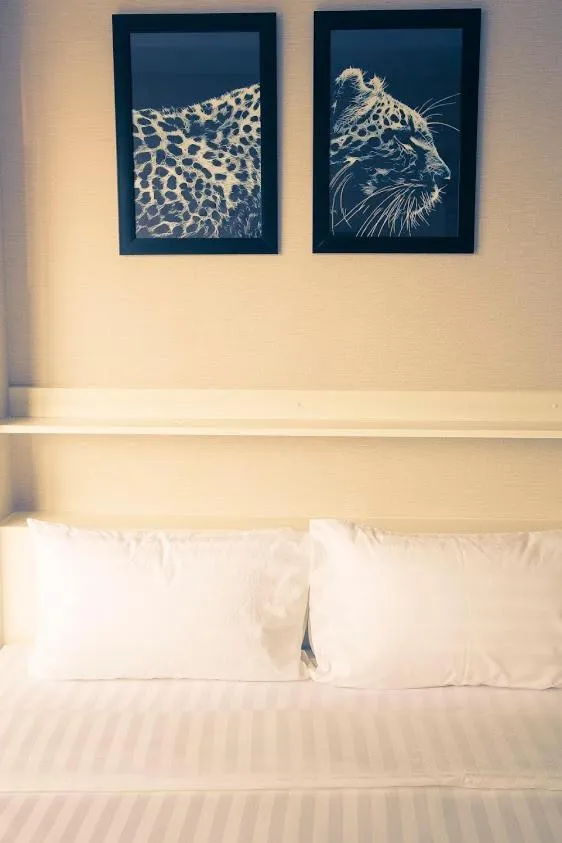 Bed in Serenotel Pattaya