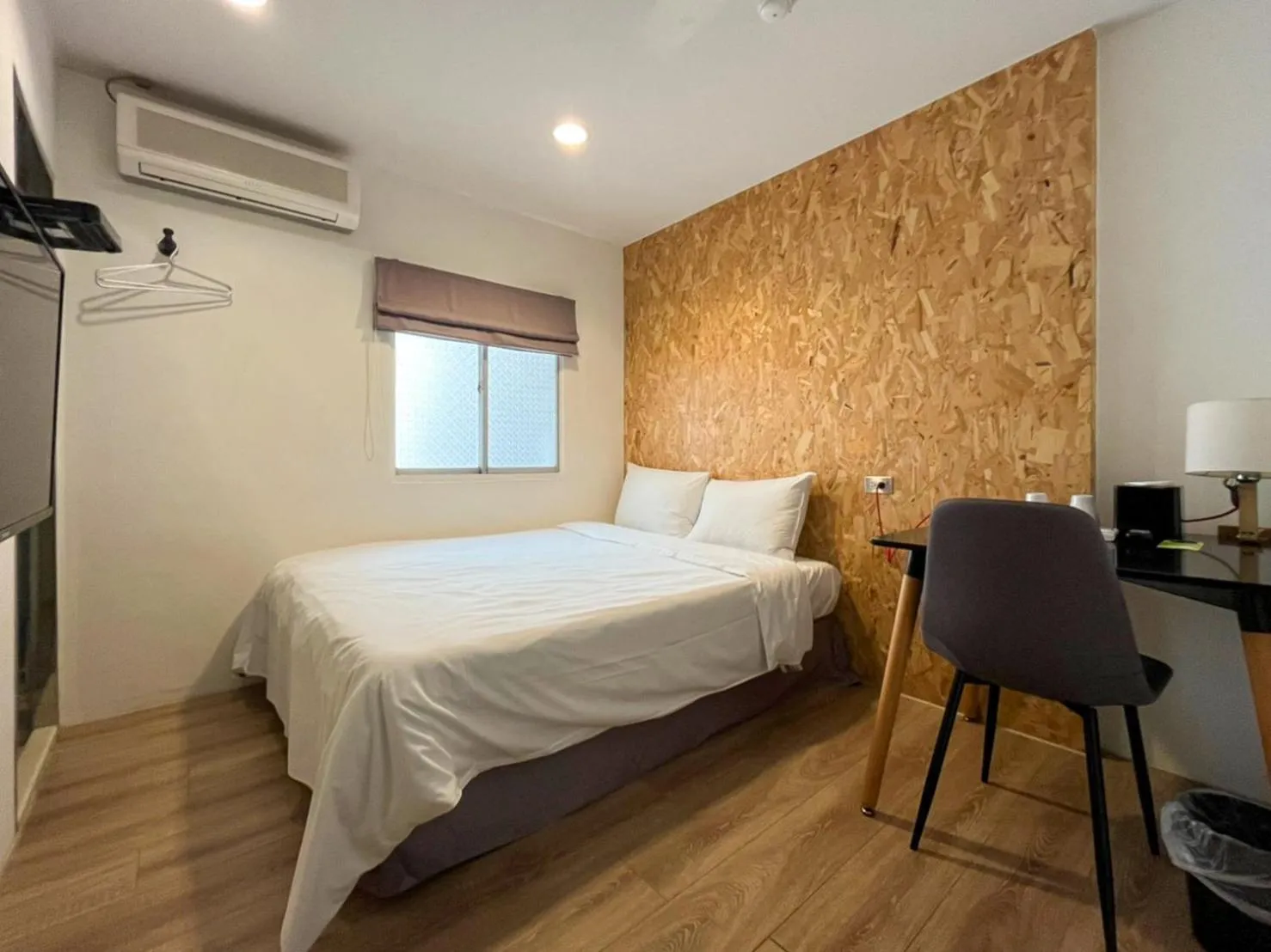 Property building, Bed in Light Hostel
