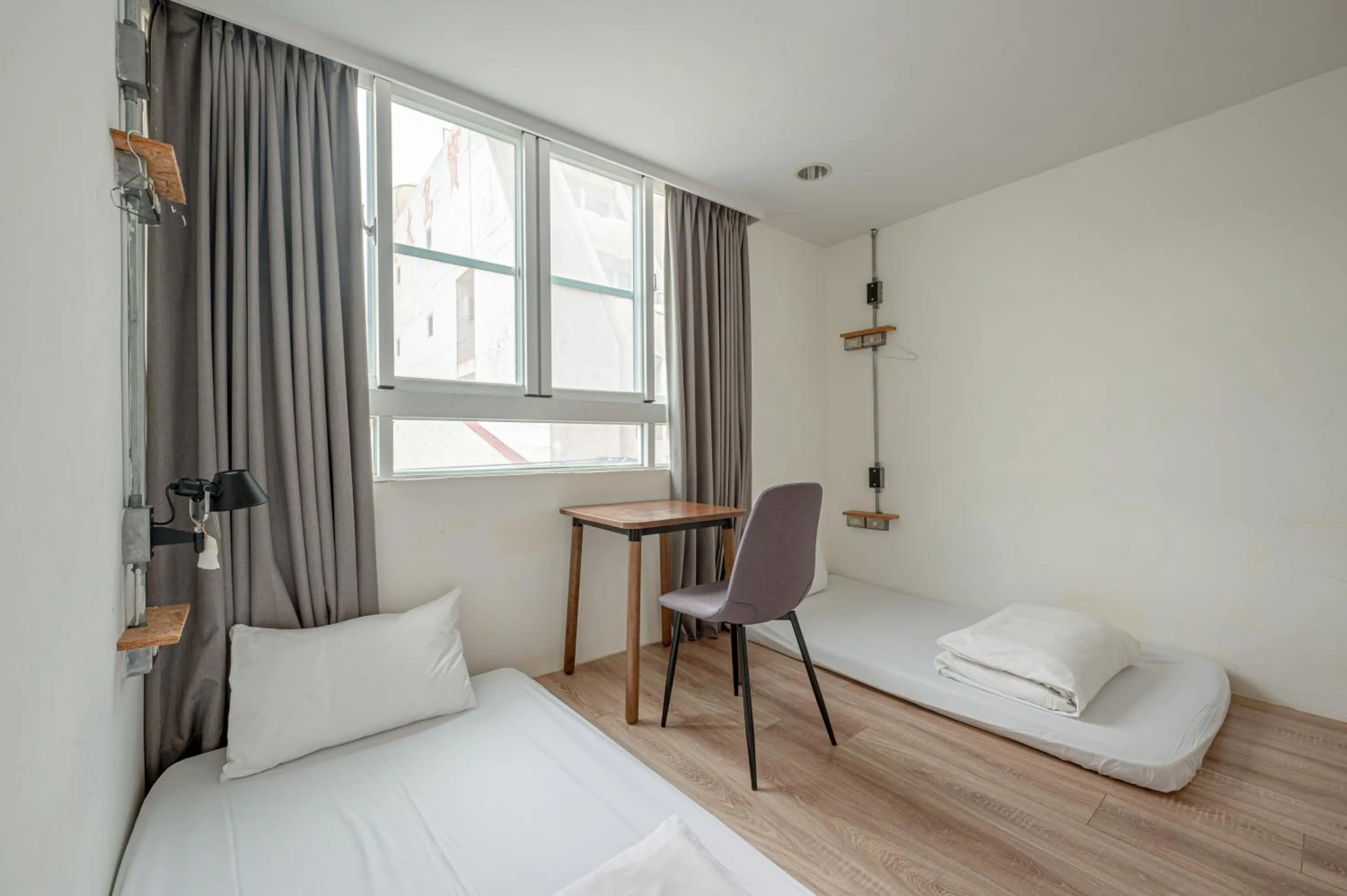 Photo of the whole room, Bed in Light Hostel