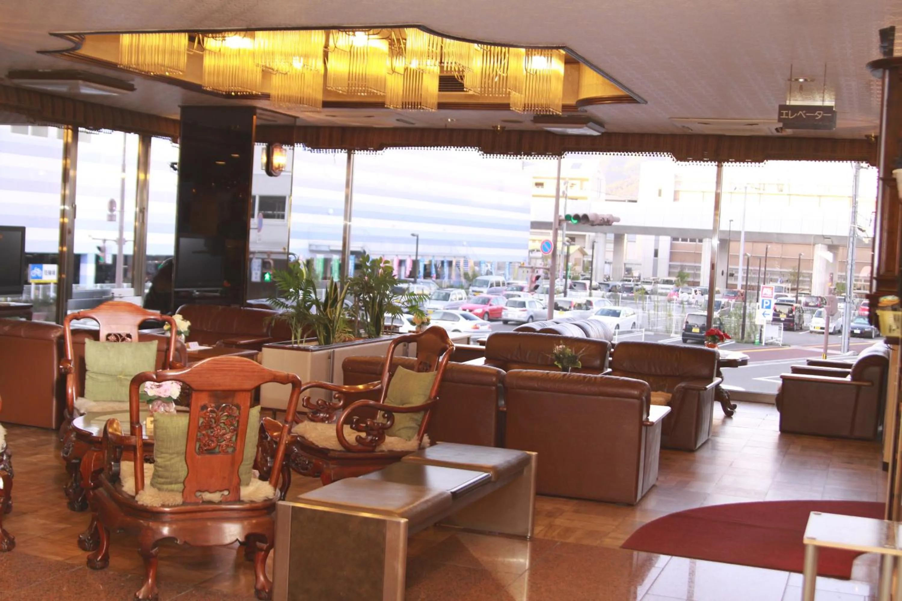 Communal lounge/ TV room in Hotel Los Inn Kochi