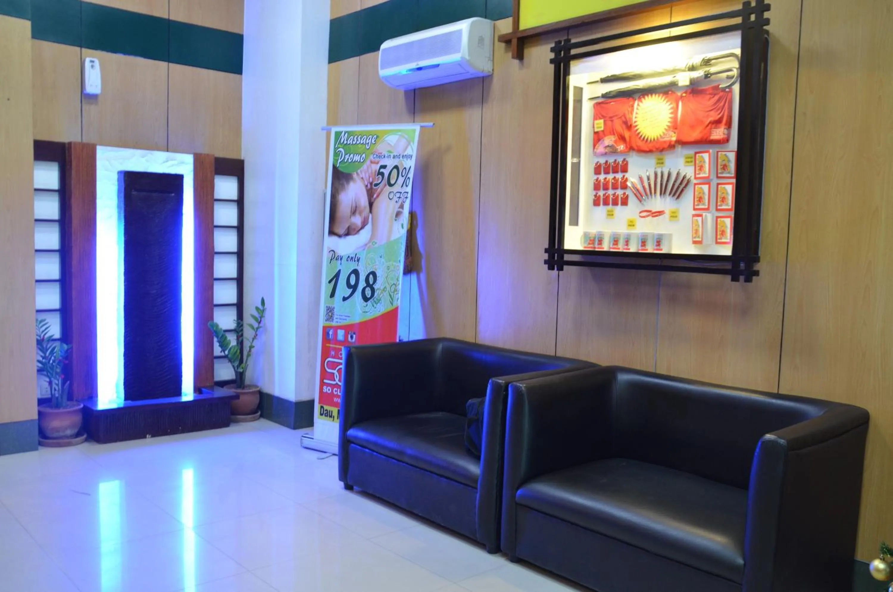 Lobby or reception in Hotel Sogo - Dau, Pampanga