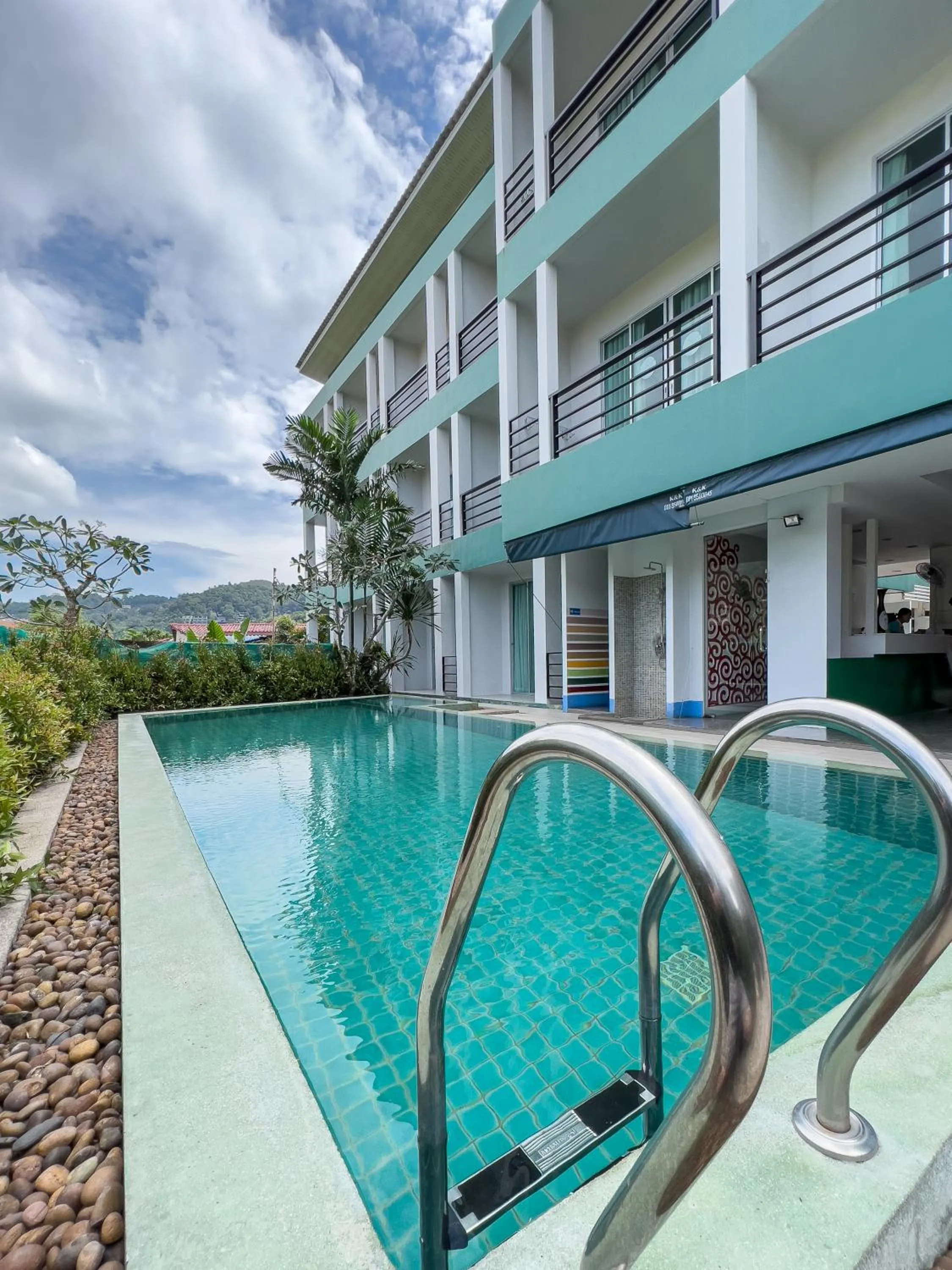 Swimming pool in Melissa Kata Beach Resort