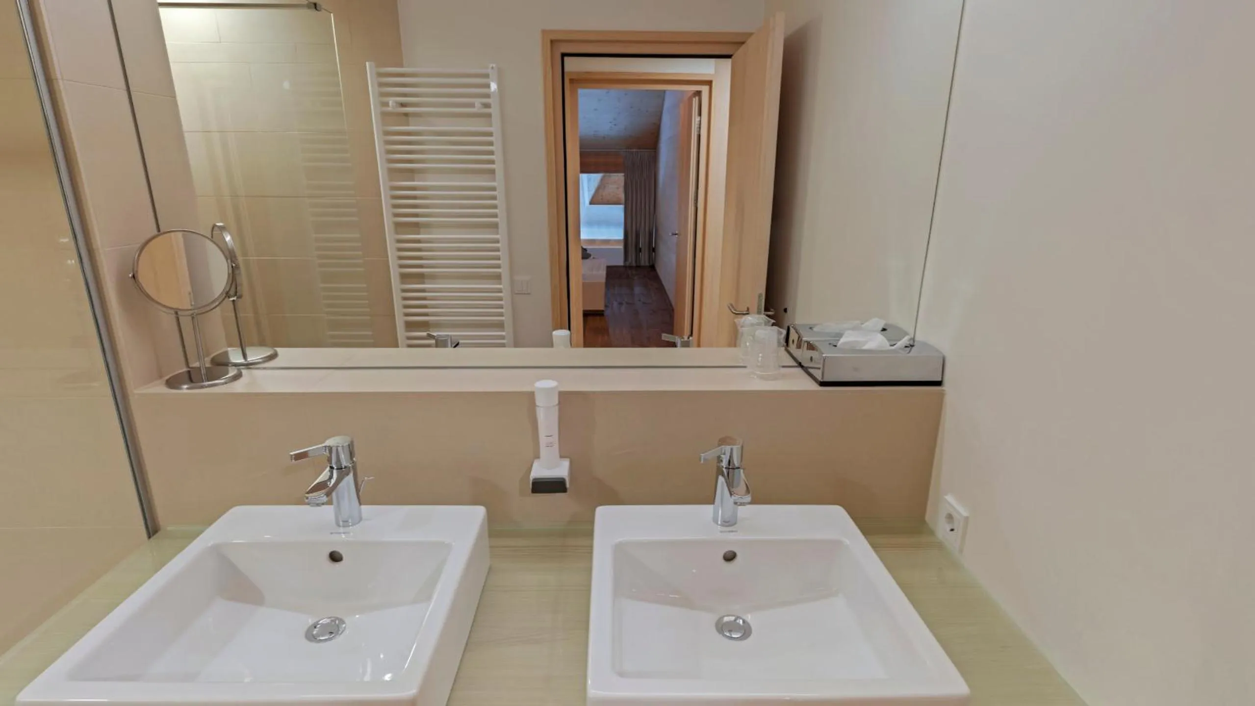 Bathroom in alpen select apartments Kleinwalsertal