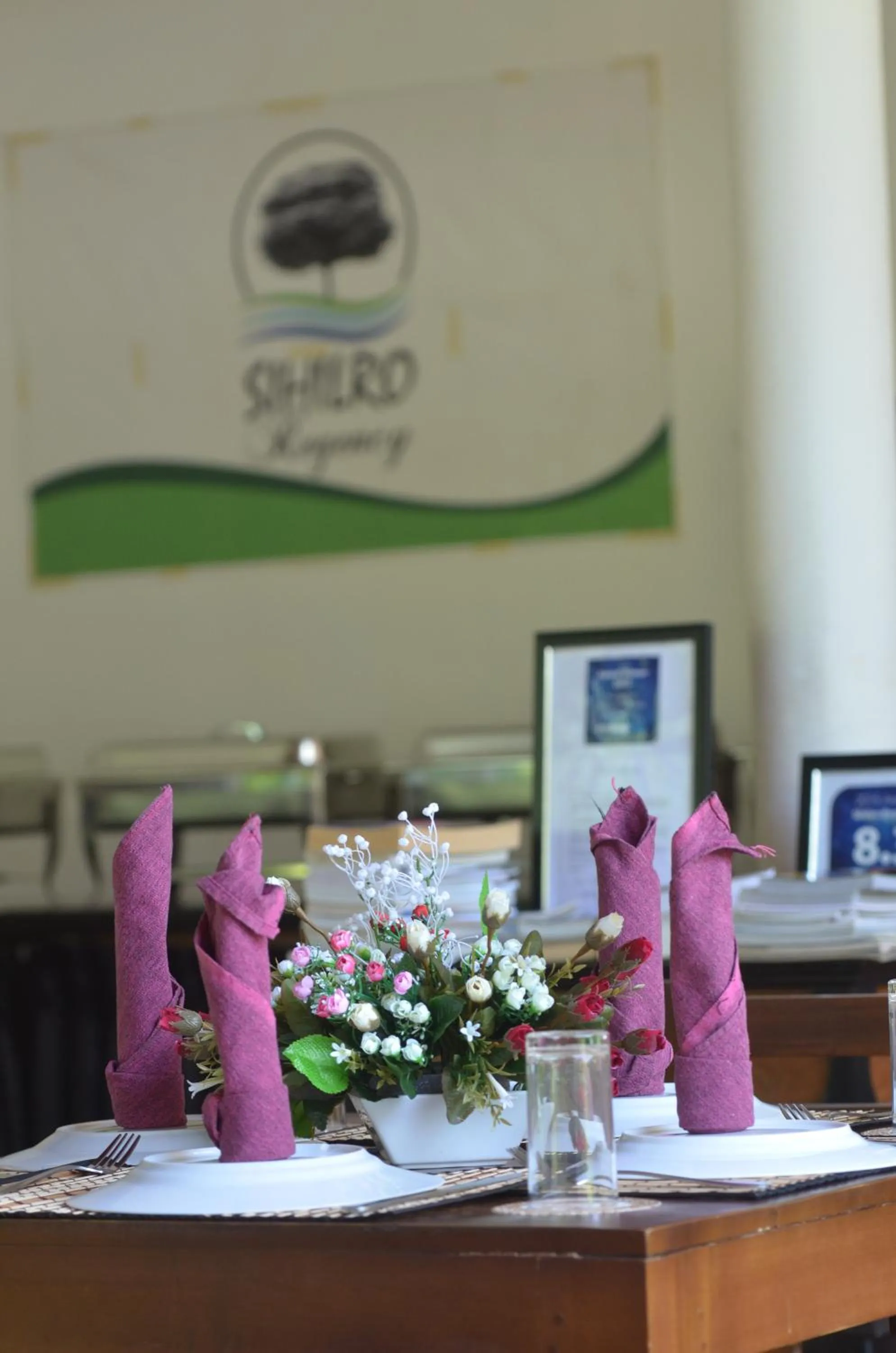 Food and drinks in Sihilro Regency