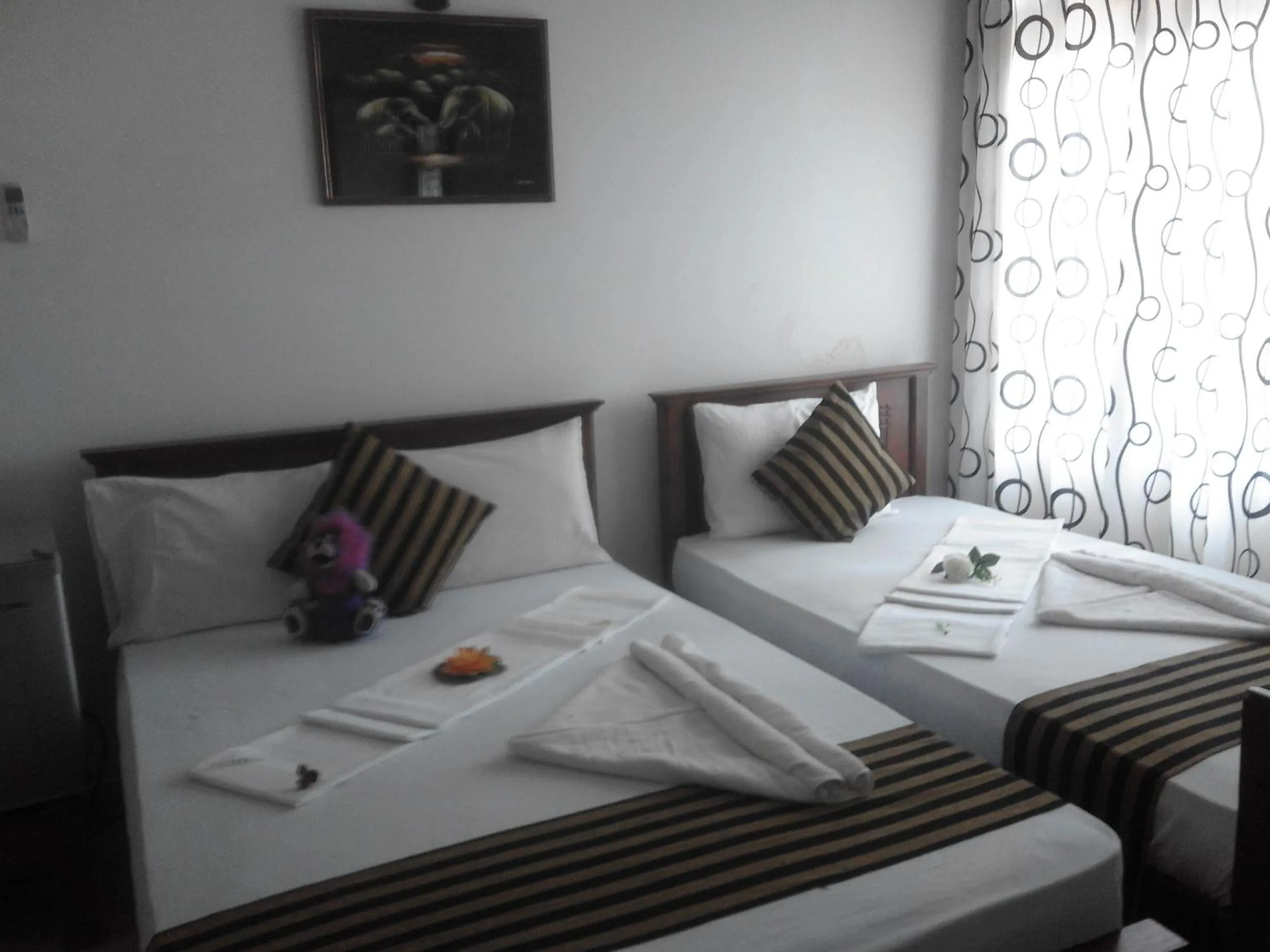 Bed in Sihilro Regency