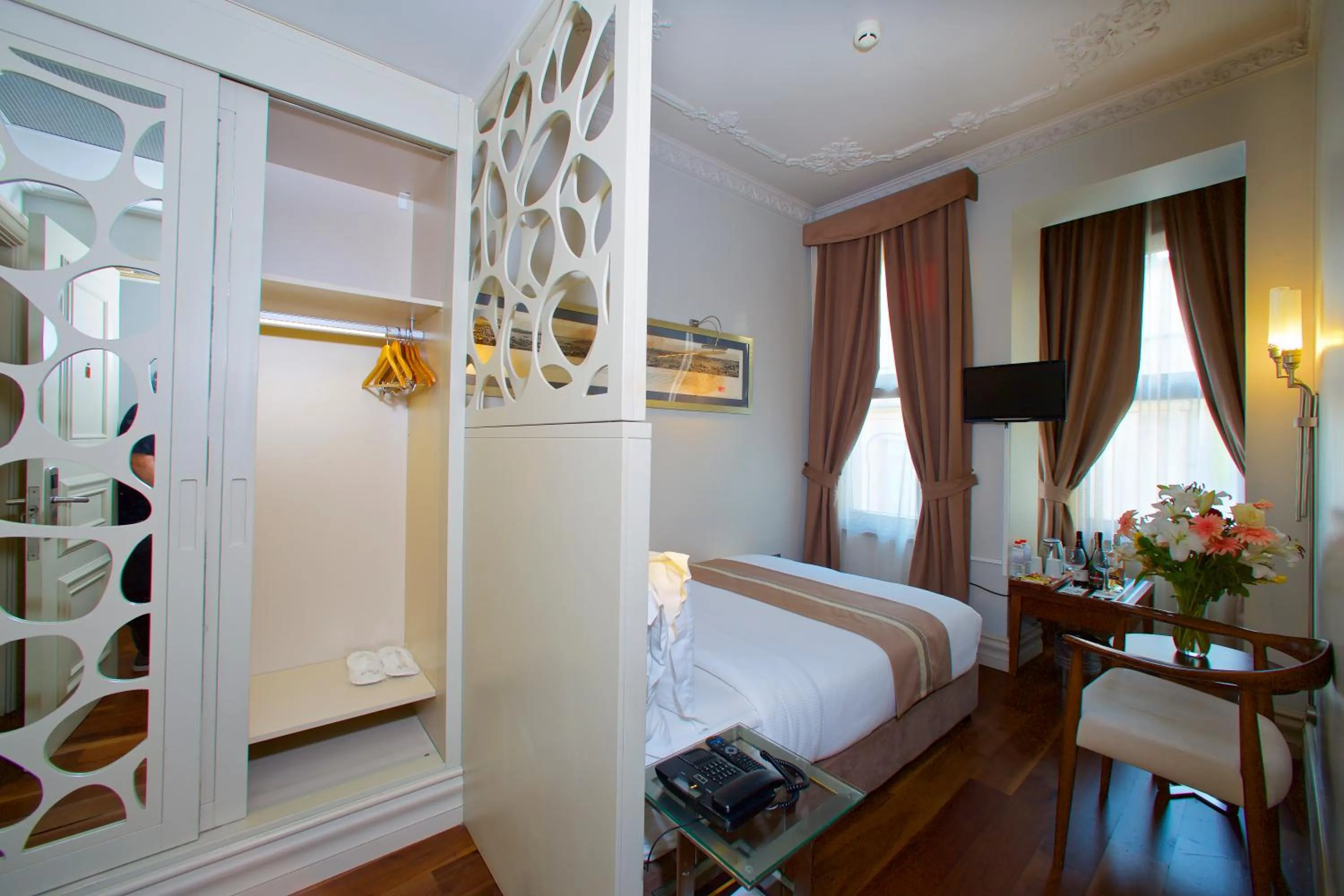 Massage, Bed in Taxim Lounge Hotel Special Category