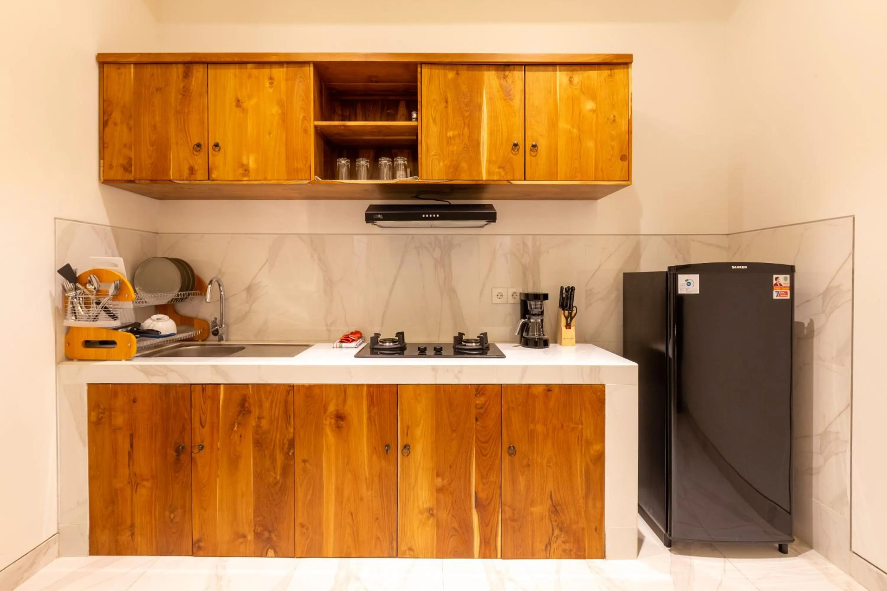 Coffee/tea facilities in Sapta D'Villa Residence by Purely