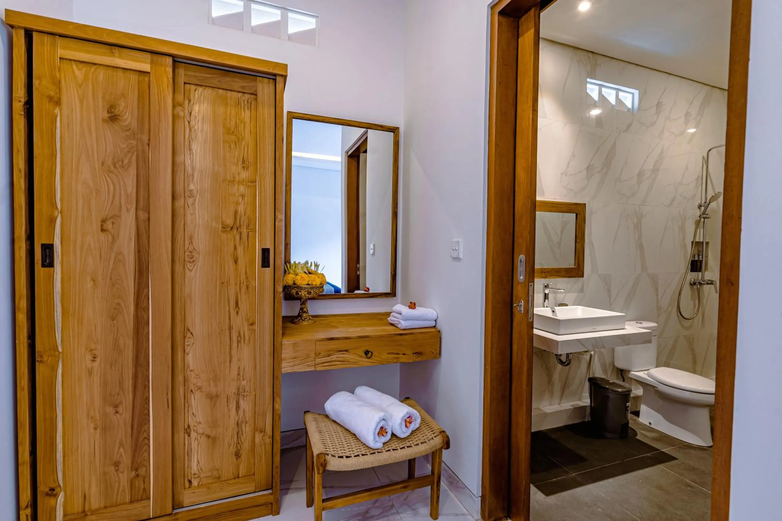 Bathroom in Sapta D'Villa Residence by Purely