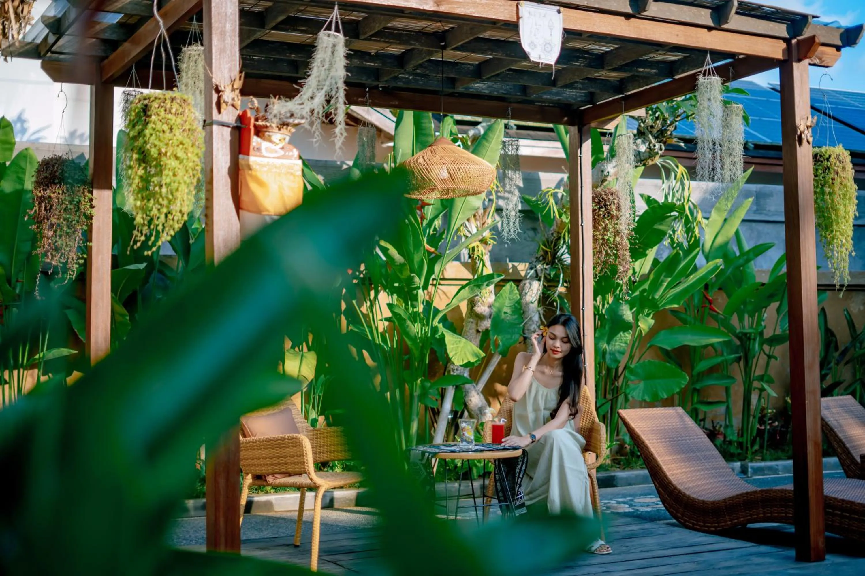 Swimming pool in Sapta D'Villa Residence by Purely