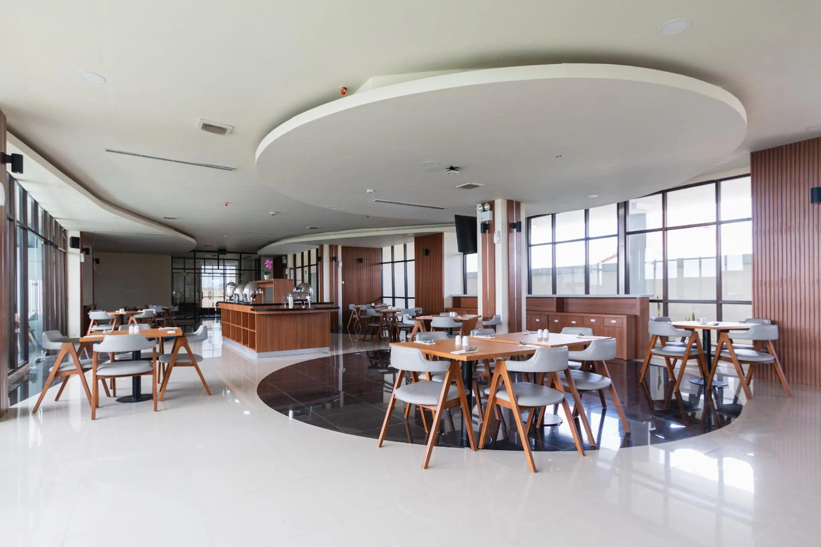 Restaurant/places to eat in De Balen Soultan Hotel