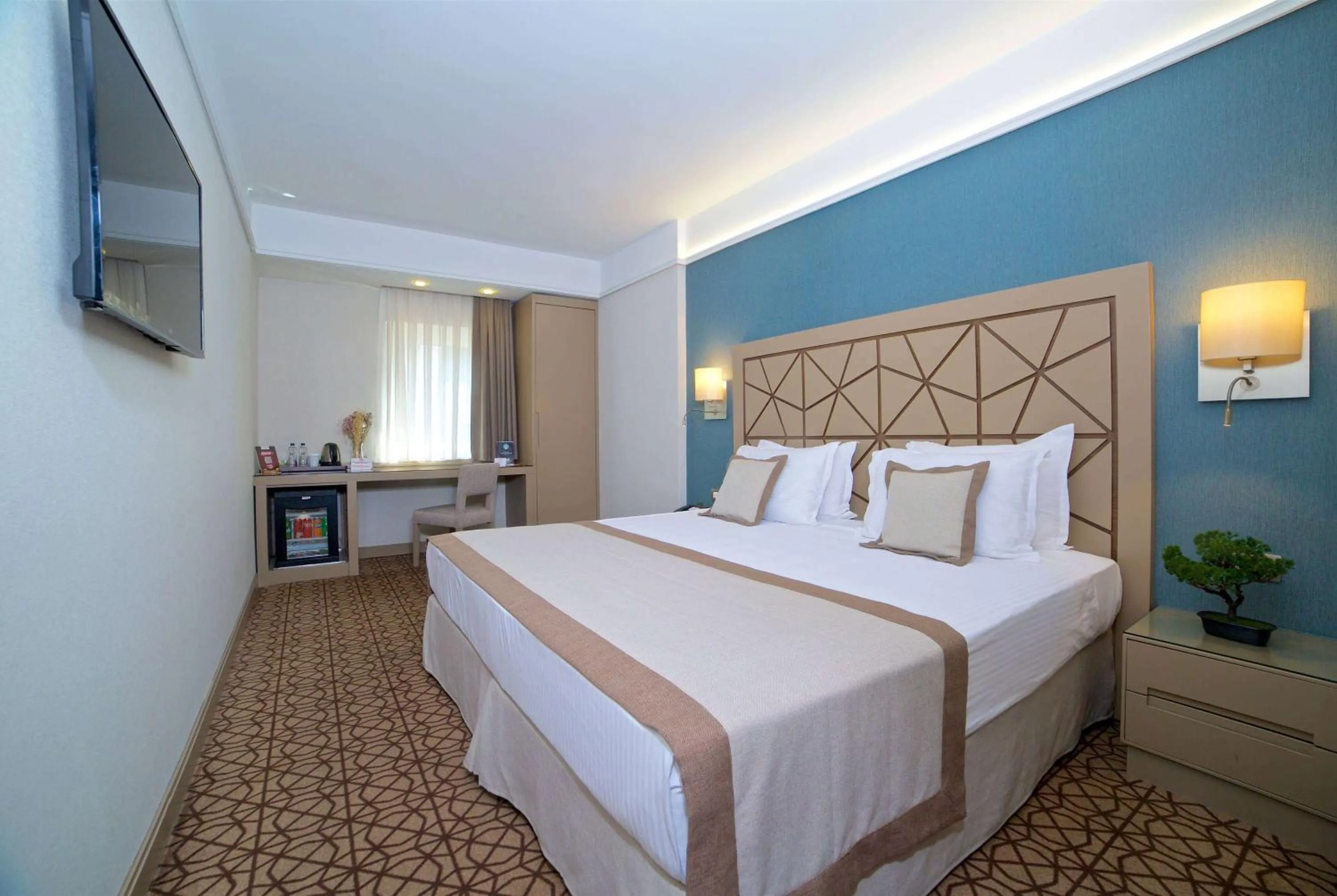 Photo of the whole room, Bed in Ramada By Wyndham İstanbul Taksim