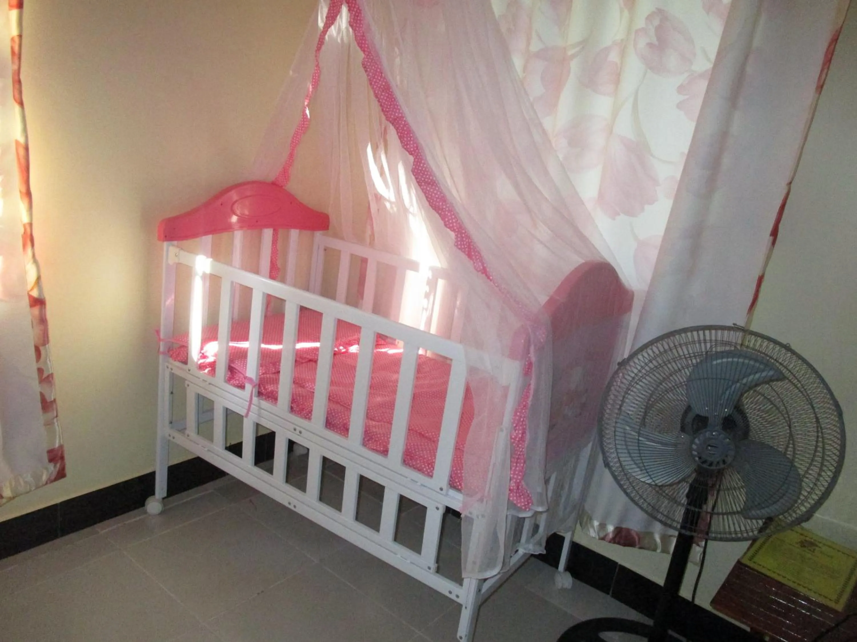 cot in Fanaka Safaris Campsite & Lodges