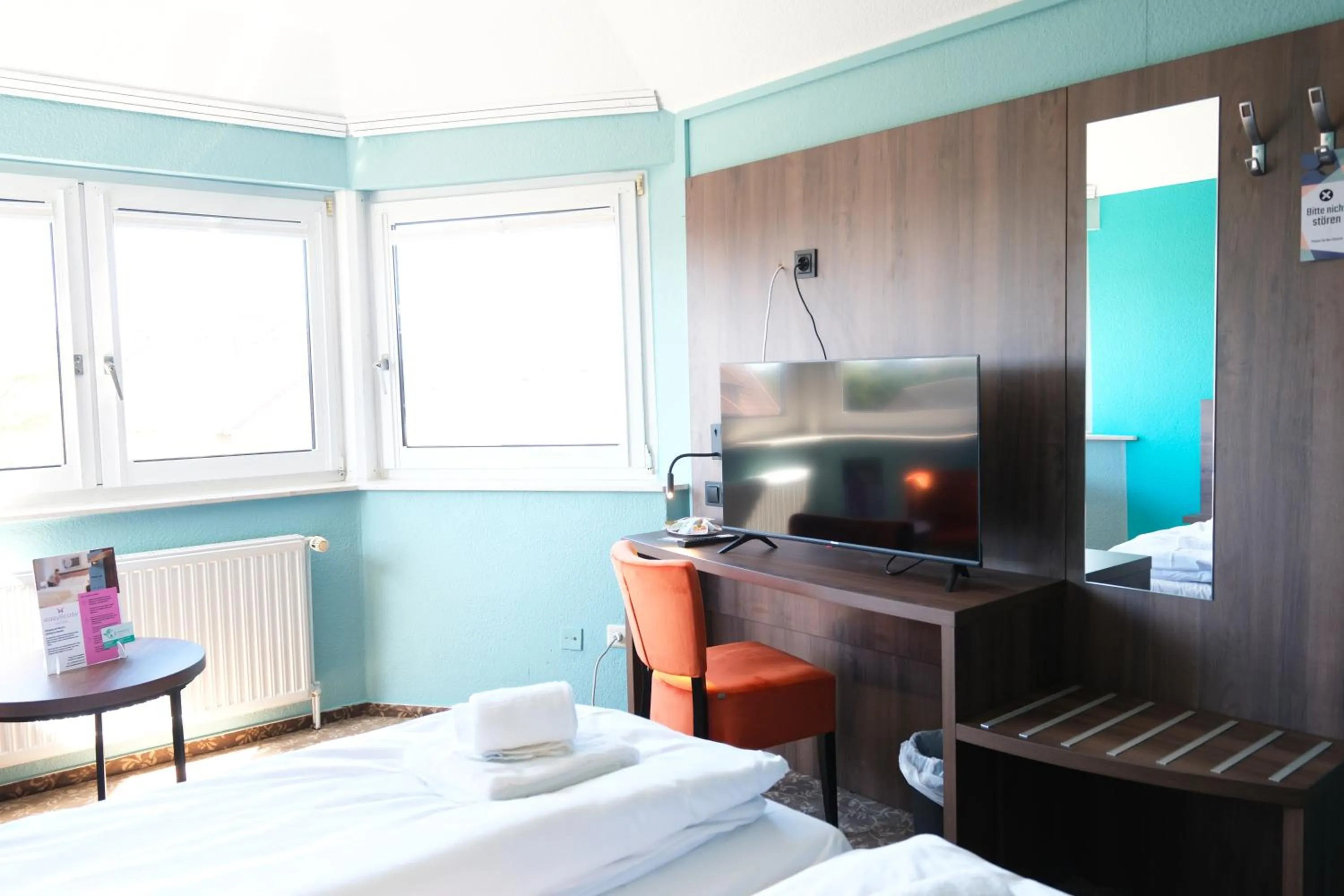 Bed in easy&cosy-Hotel Moers-Mitte