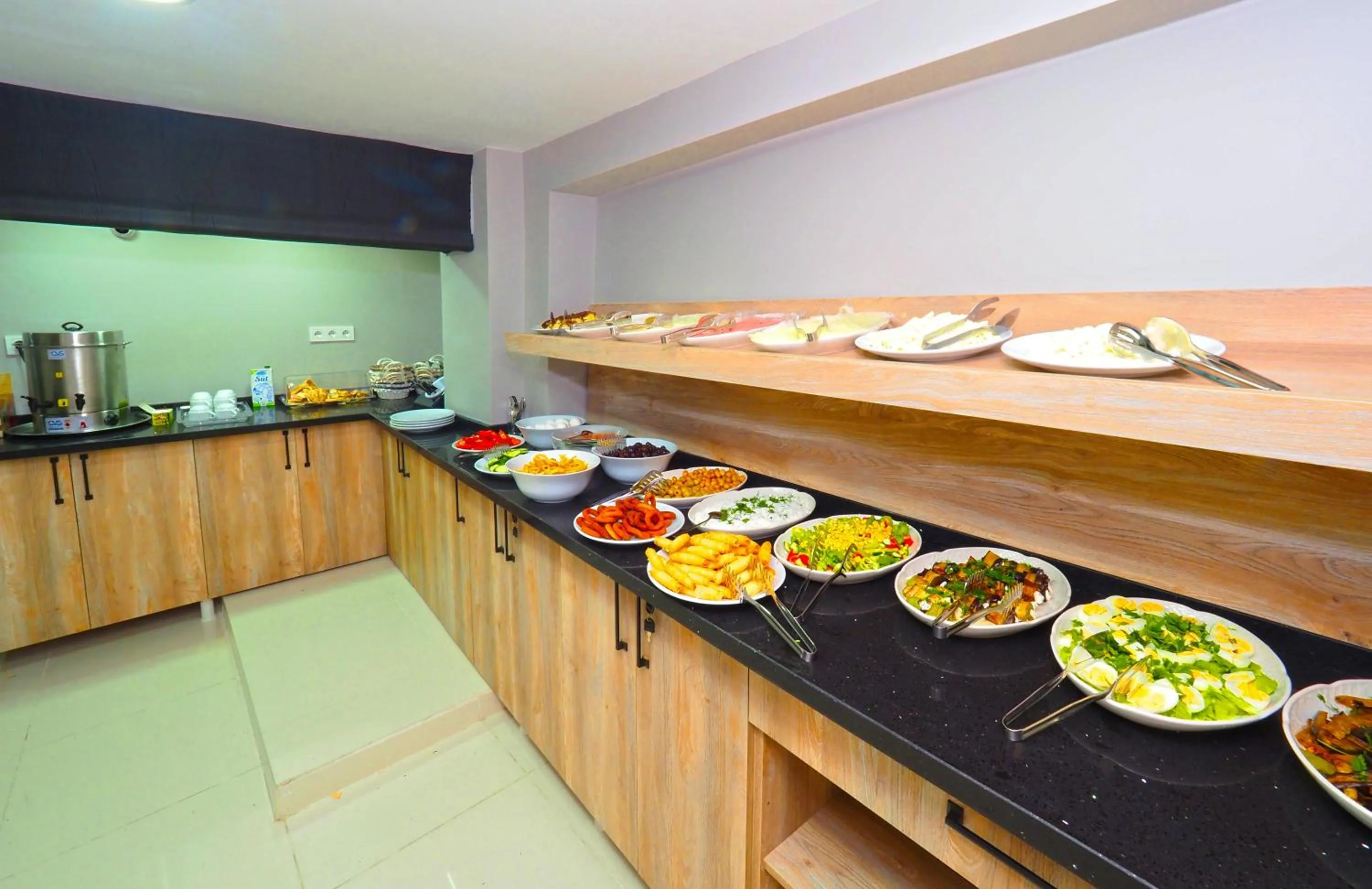 Buffet breakfast in Diamond Hotel Old Town