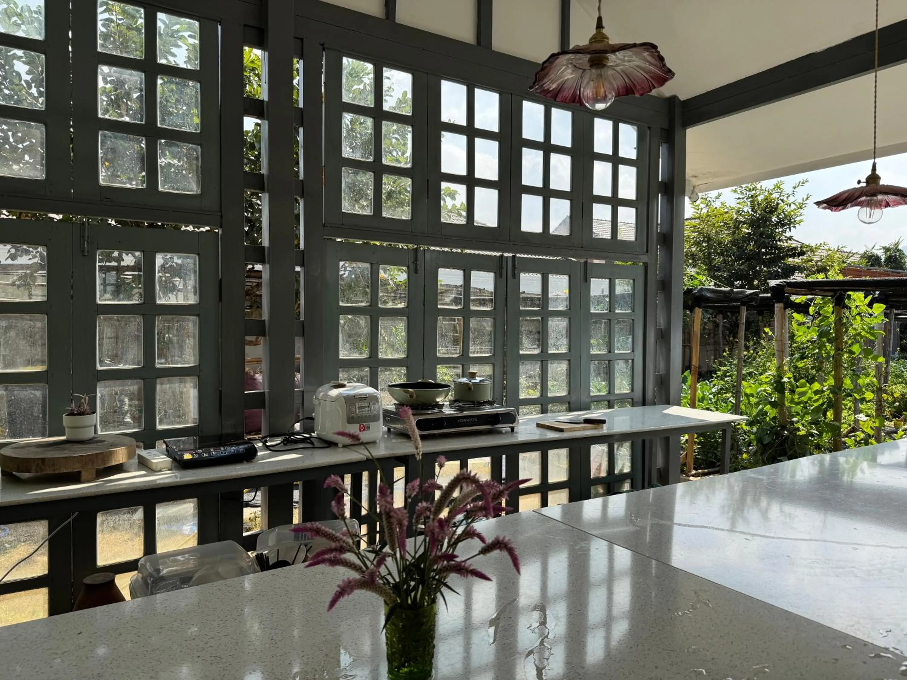 Communal kitchen in Garden House Rice Field and Mountain View