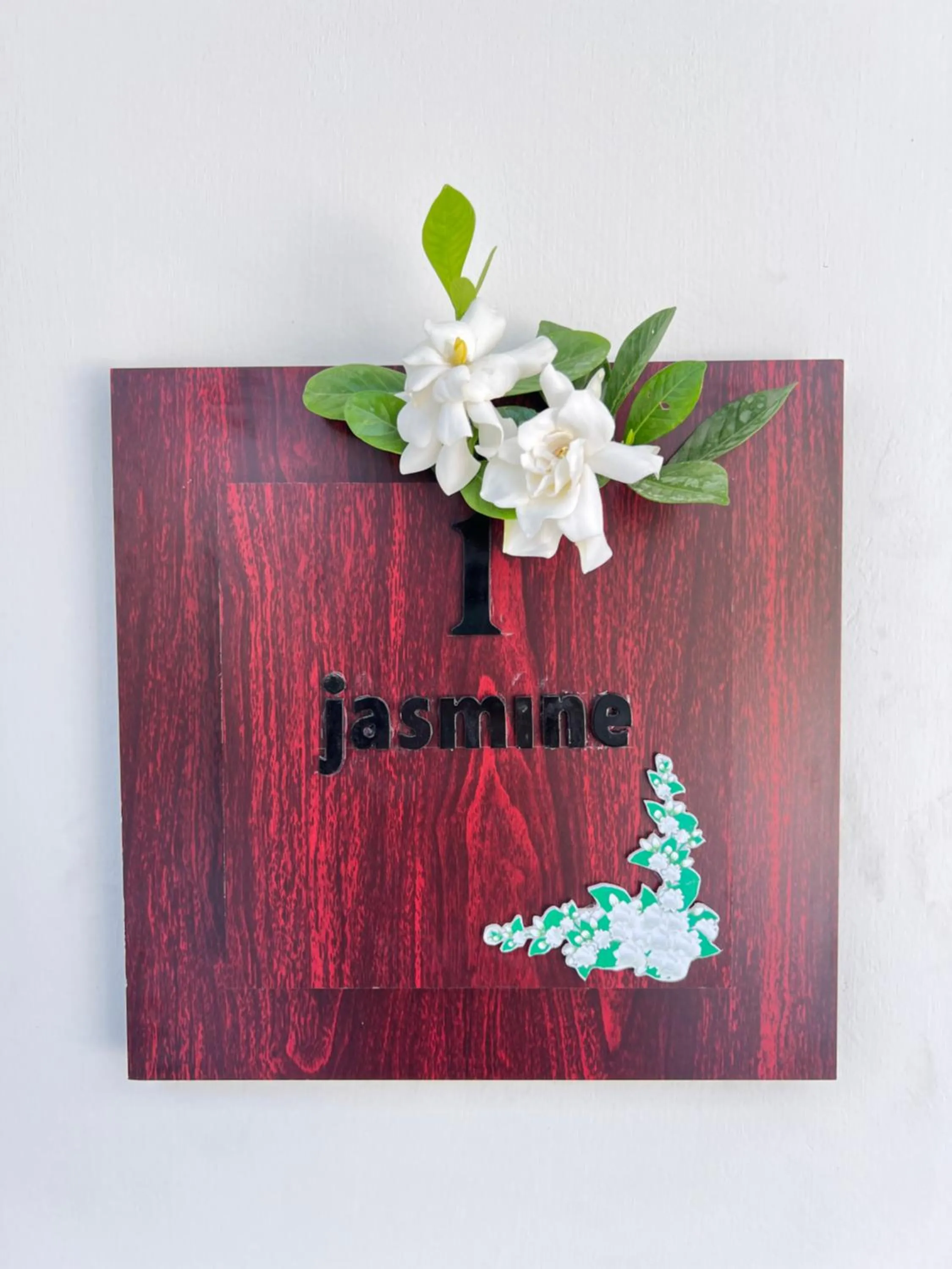 Logo/Certificate/Sign in Garden House Rice Field and Mountain View