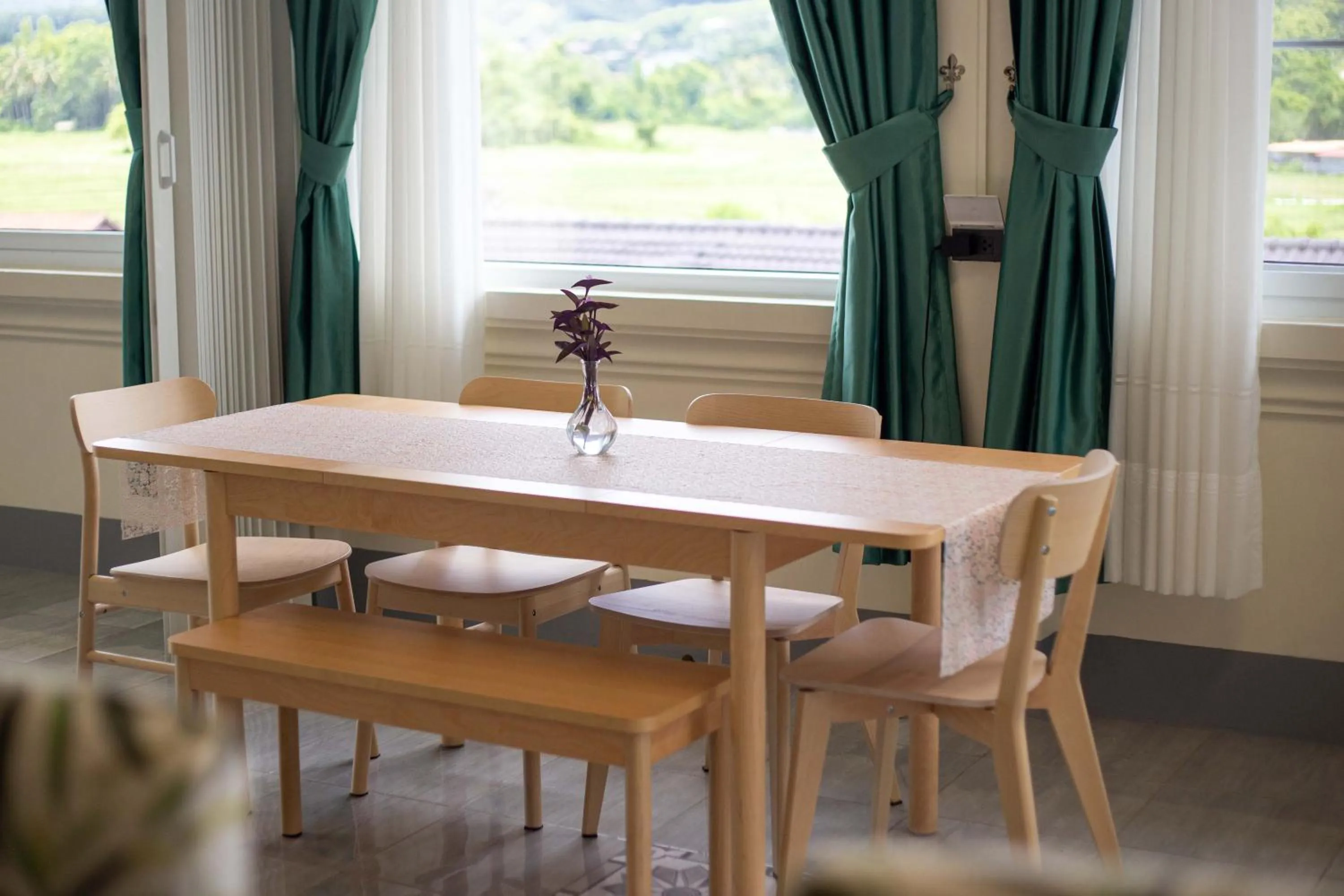 Restaurant/places to eat in Garden House Rice Field and Mountain View