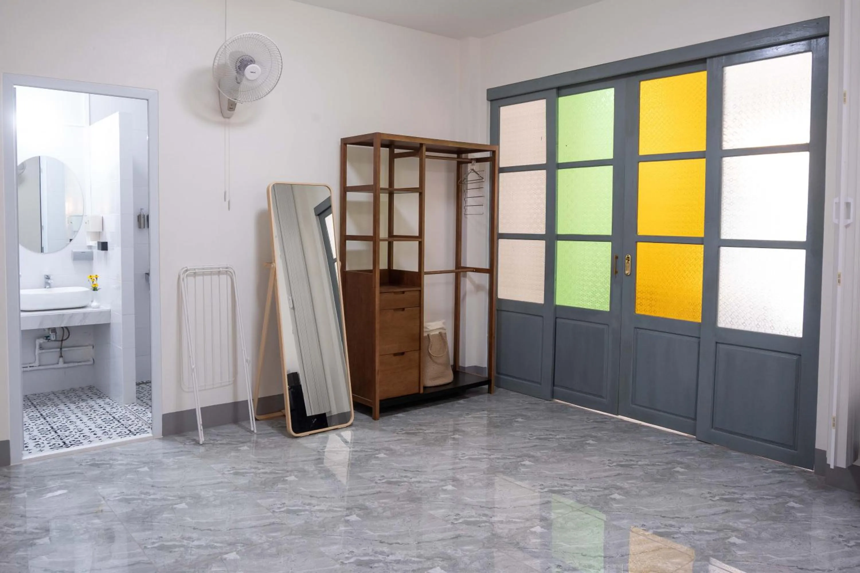 Bathroom in Garden House Rice Field and Mountain View