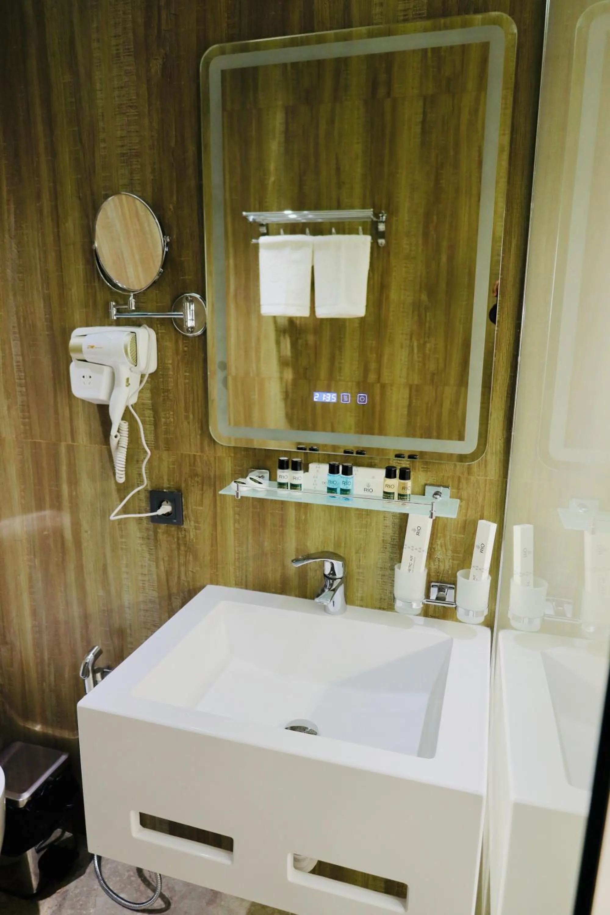 Bathroom in RIO Hotel