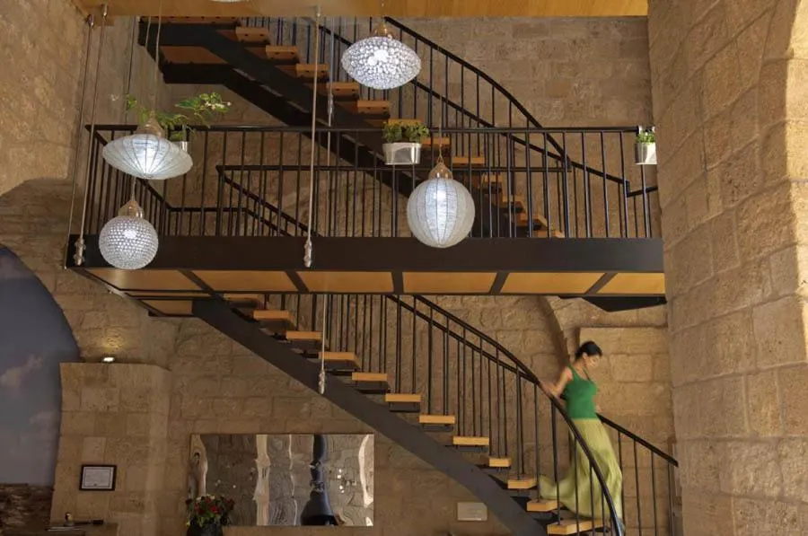 Guests in L'Auberge de la Mer