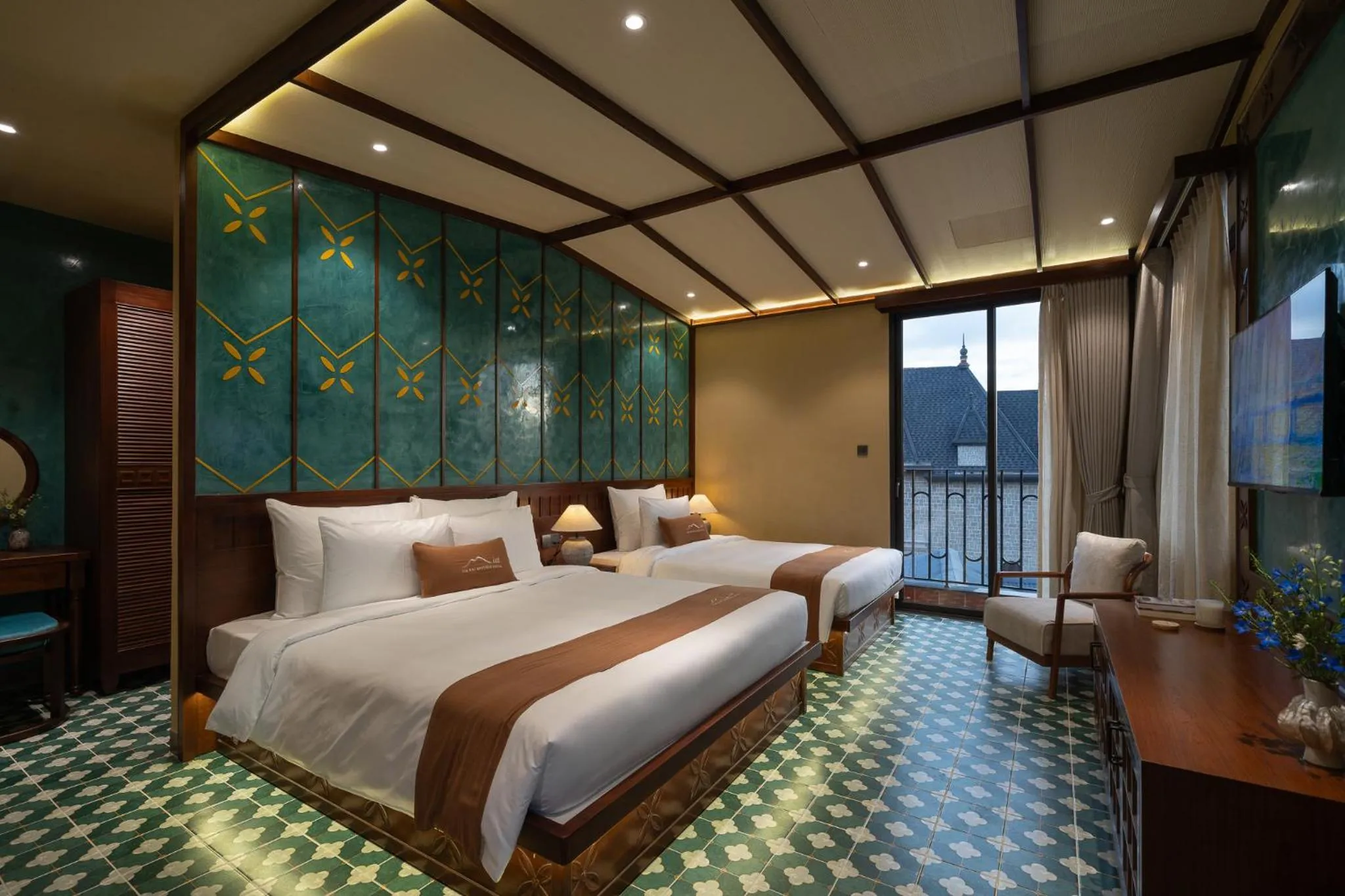 Photo of the whole room, Bed in The Mist Boutique DaLat Hotel