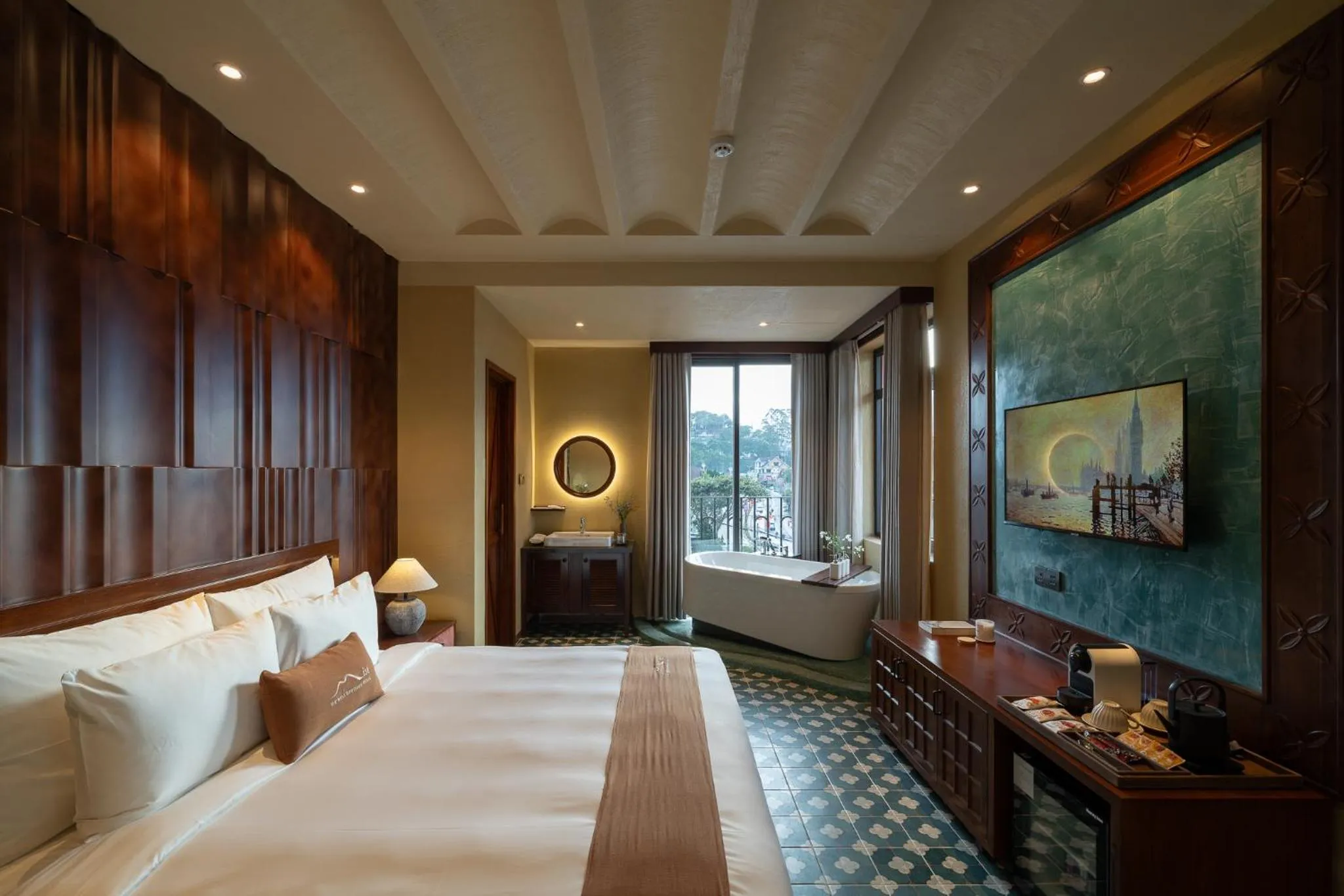 Photo of the whole room, Bed in The Mist Boutique DaLat Hotel