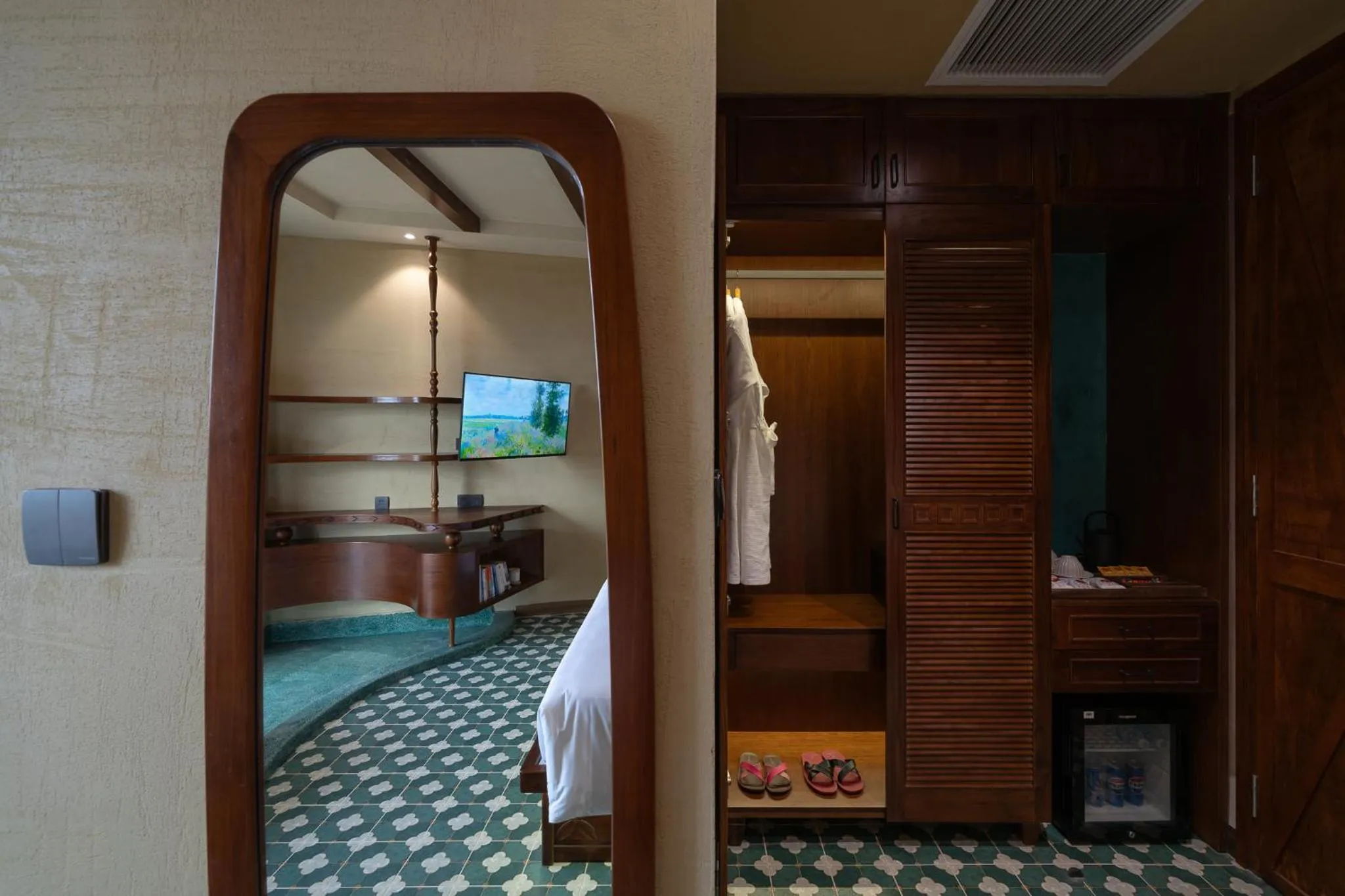 wardrobe in The Mist Boutique DaLat Hotel