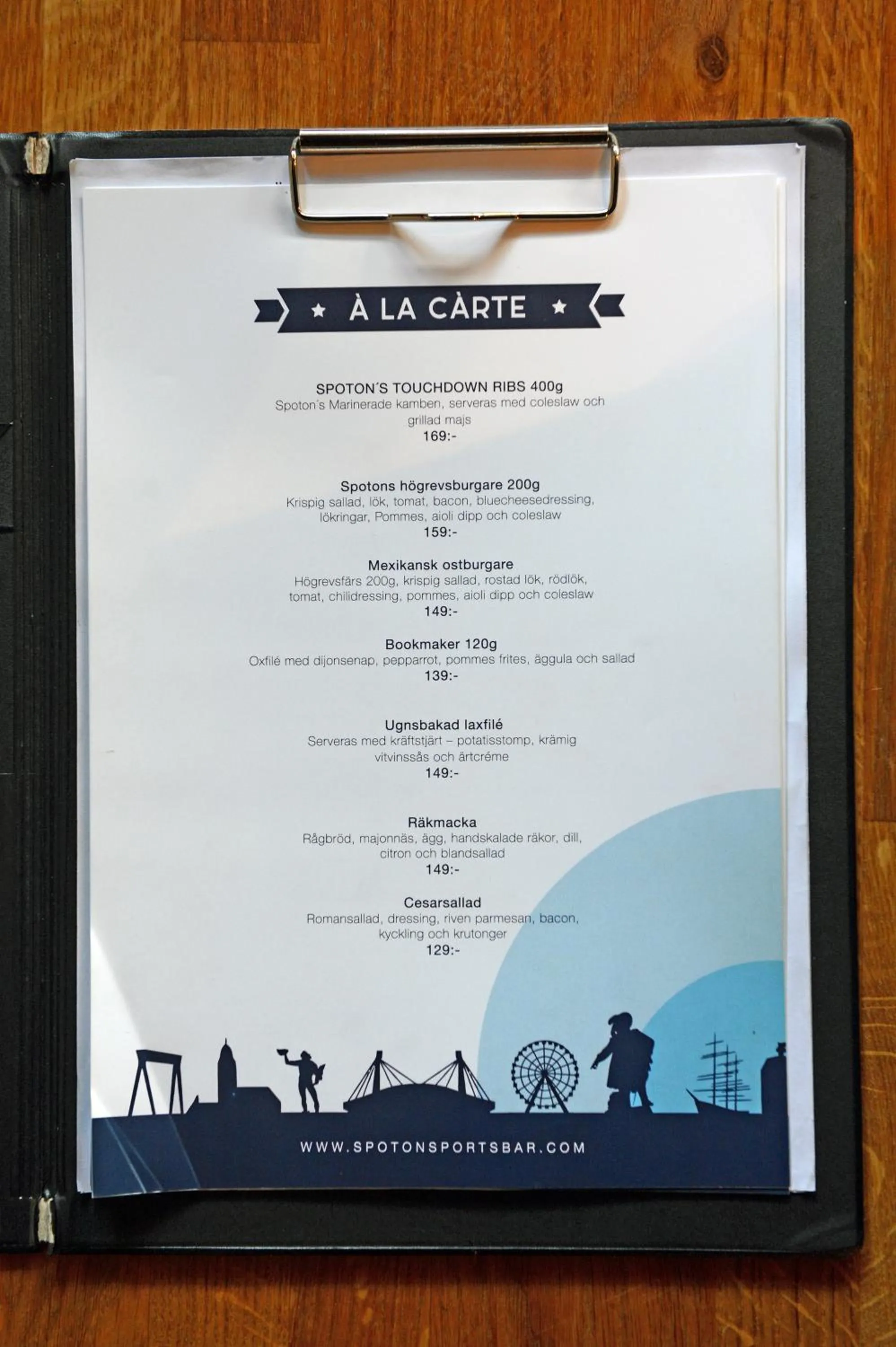 Food in Spoton Hostel & Sportsbar