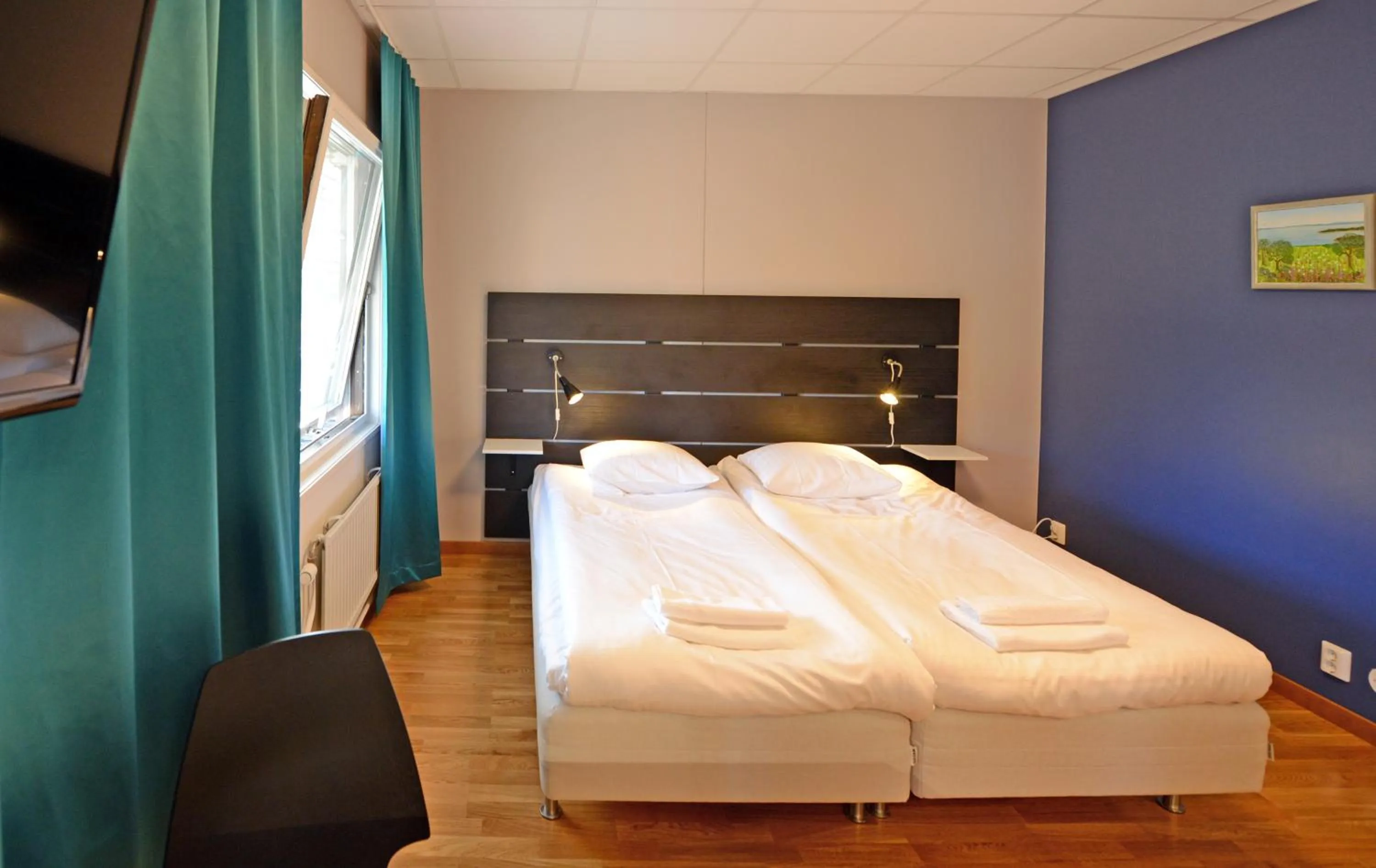 Bedroom in Spoton Hostel & Sportsbar