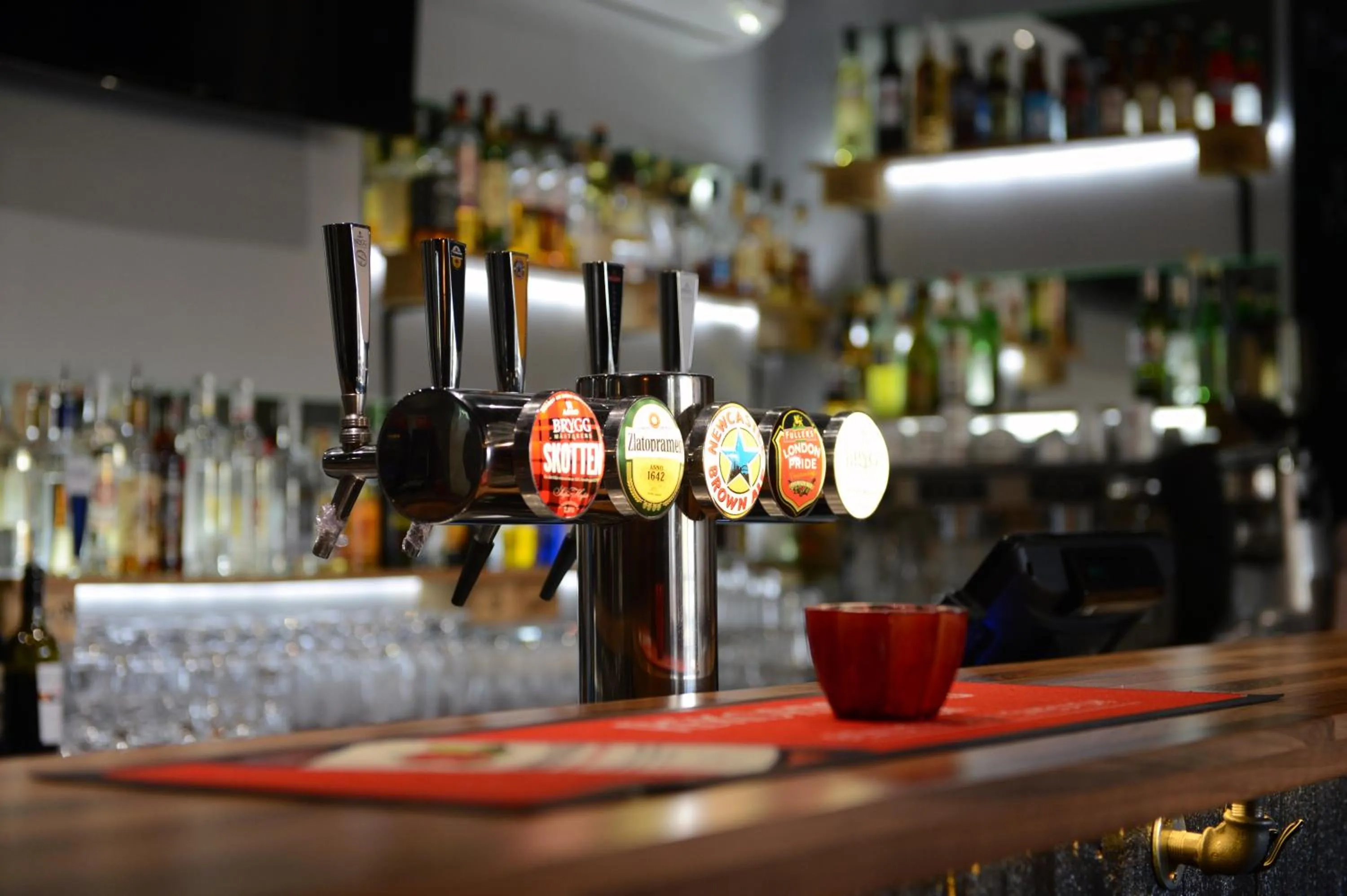 Lounge or bar in Spoton Hostel & Sportsbar