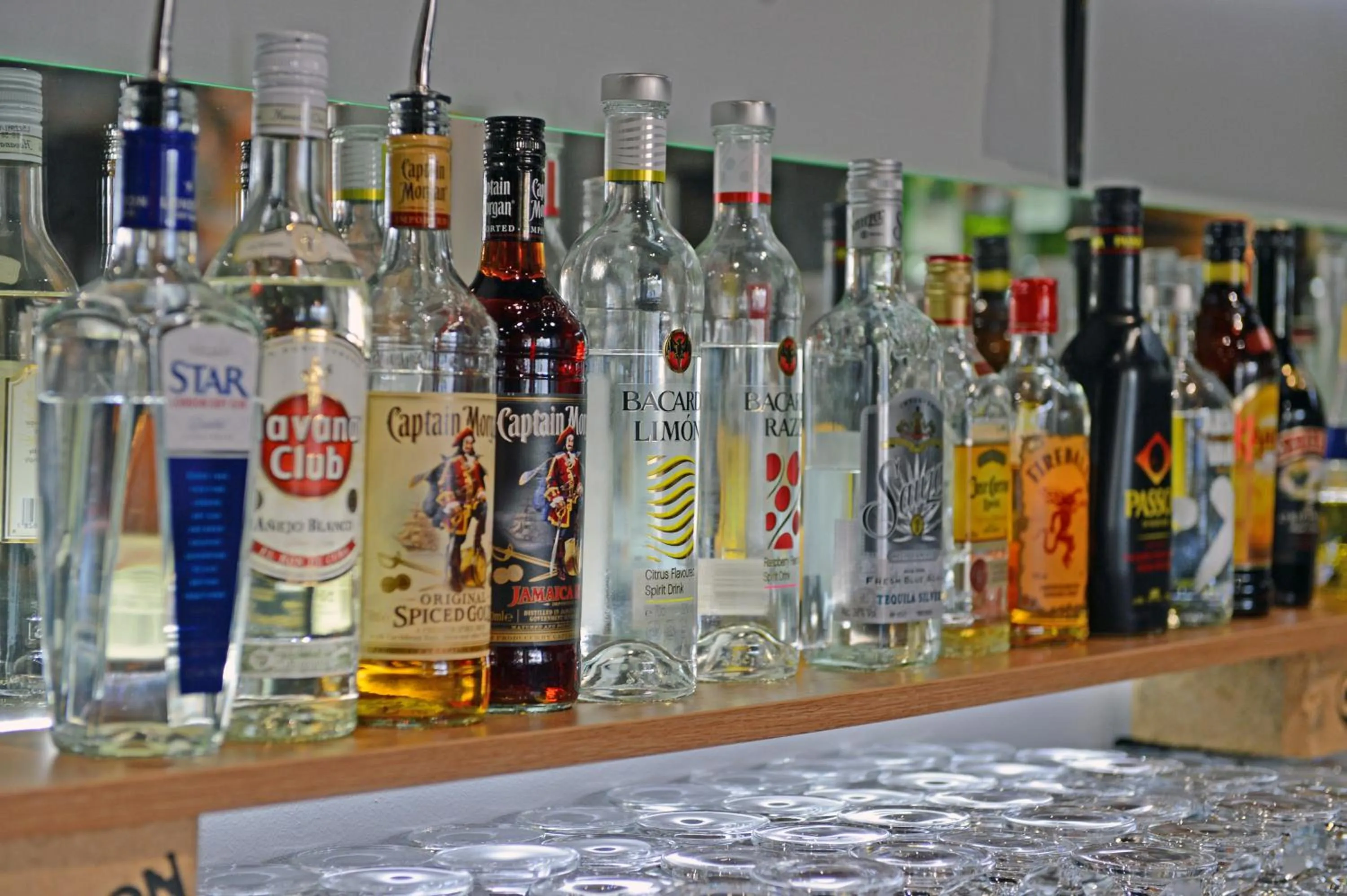 Lounge or bar in Spoton Hostel & Sportsbar