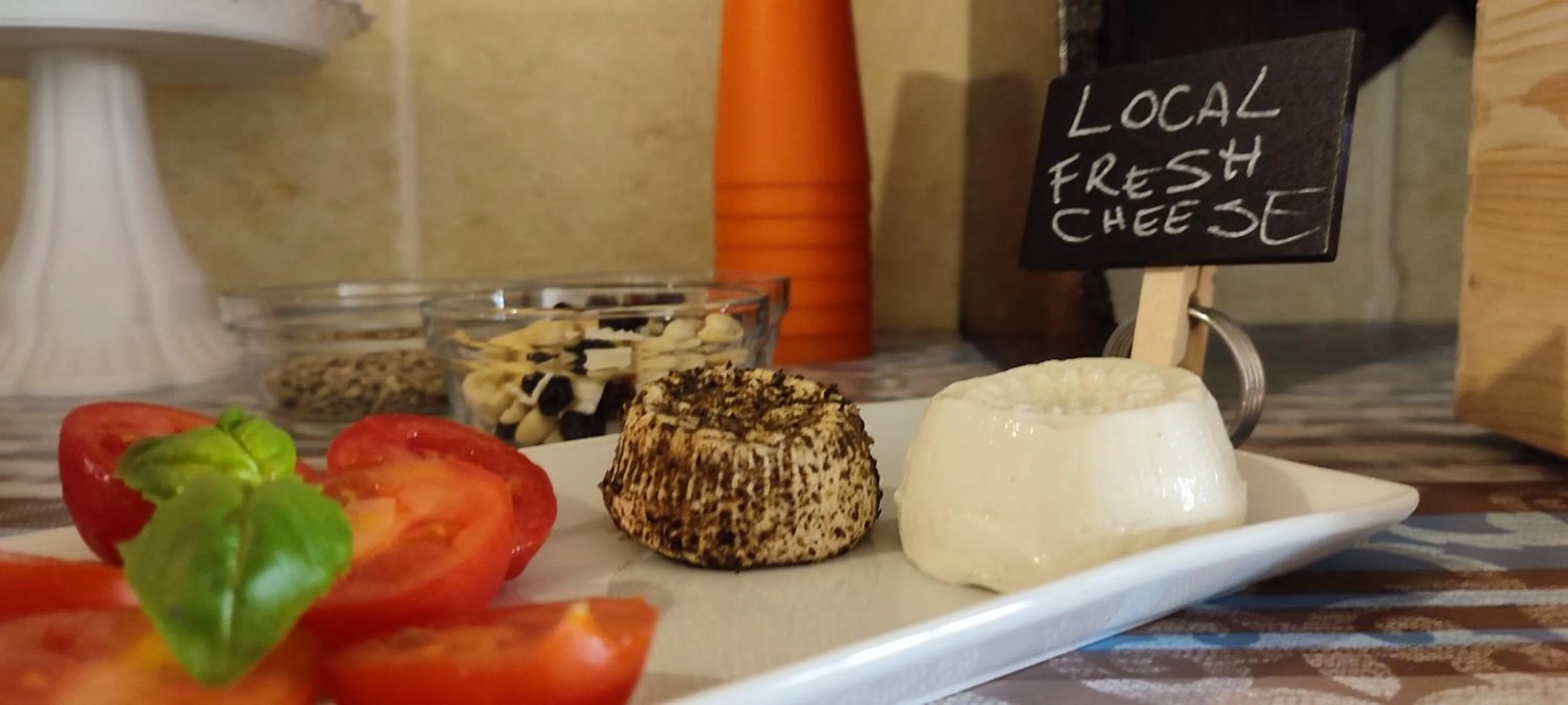 Food in Grotto's Paradise B&B