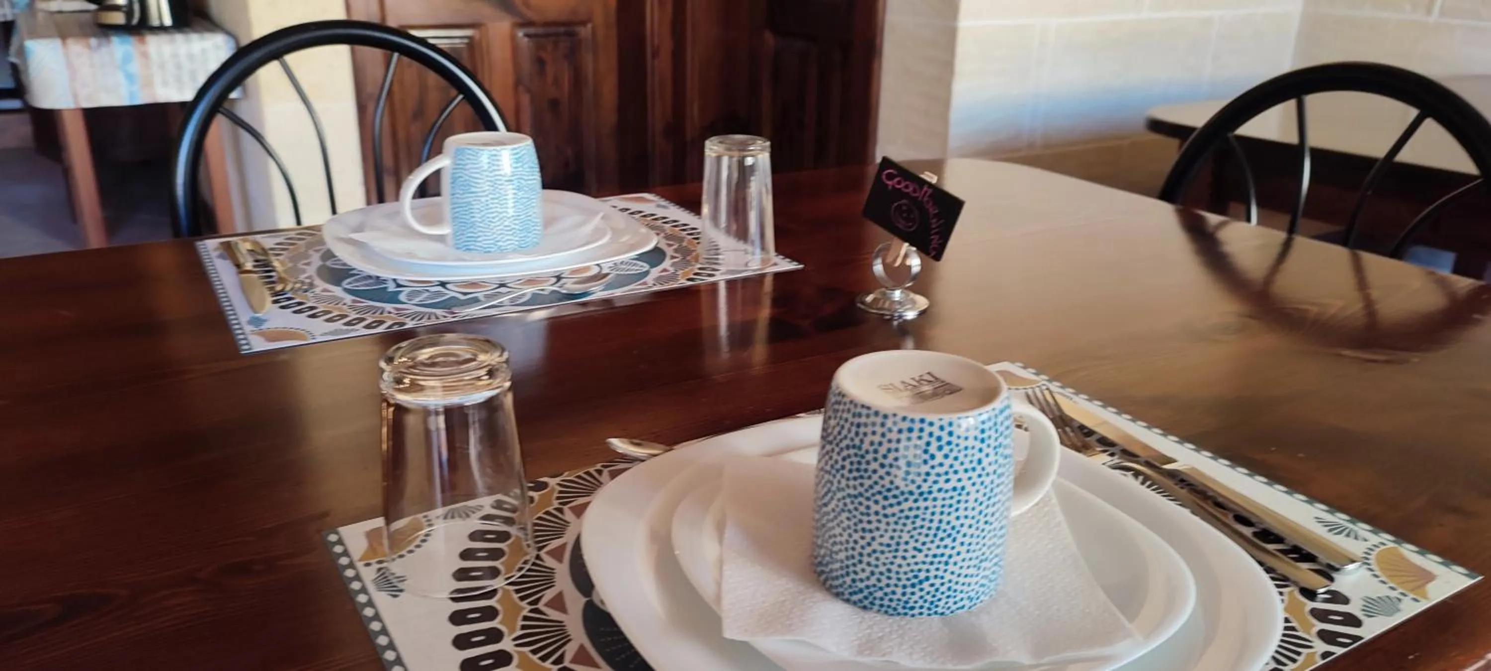 Breakfast in Grotto's Paradise B&B