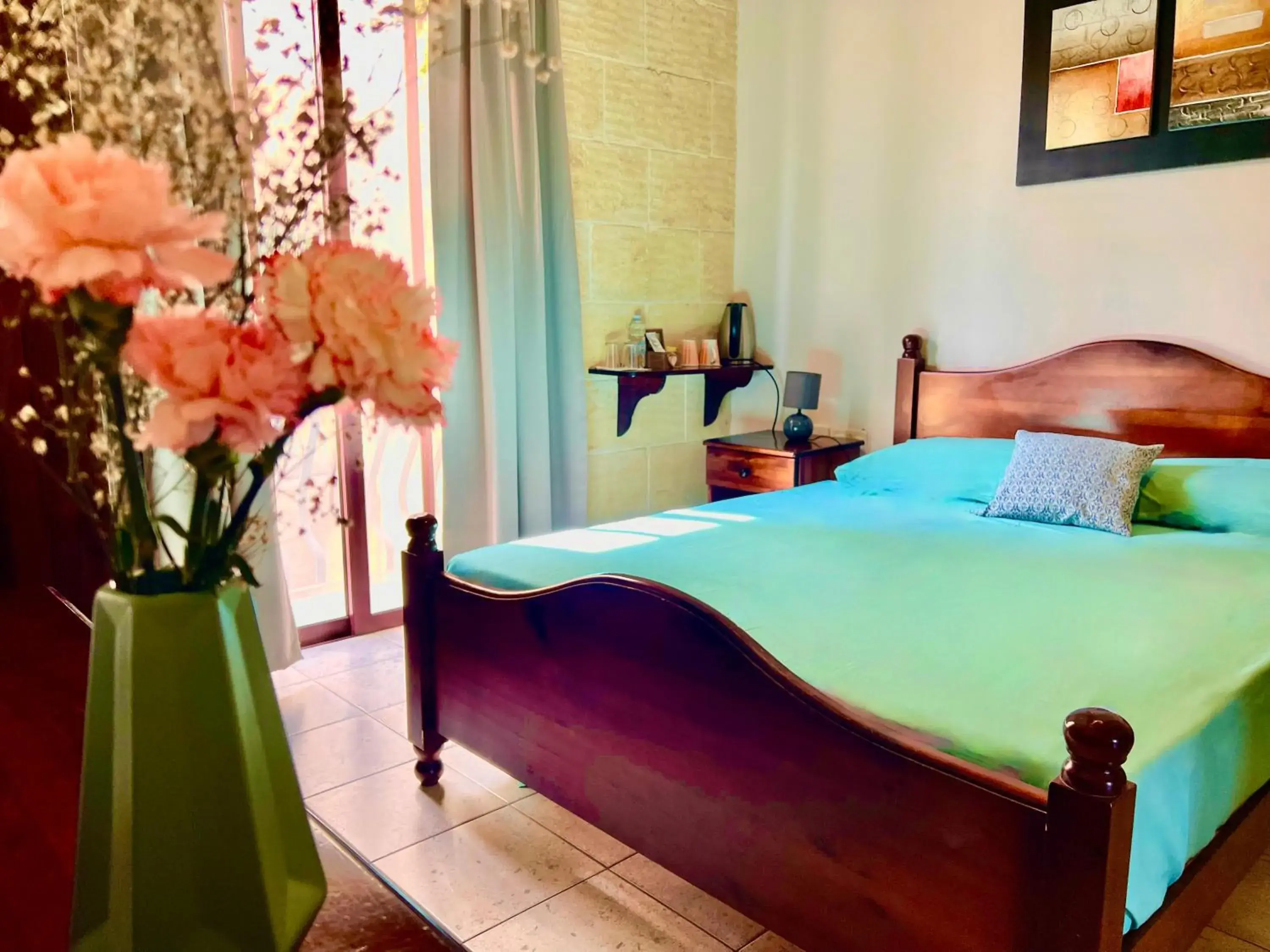 Family Room with Private Bathroom in Grotto's Paradise B&B Family Room with Private Bathroom in Grotto's Paradise B&B