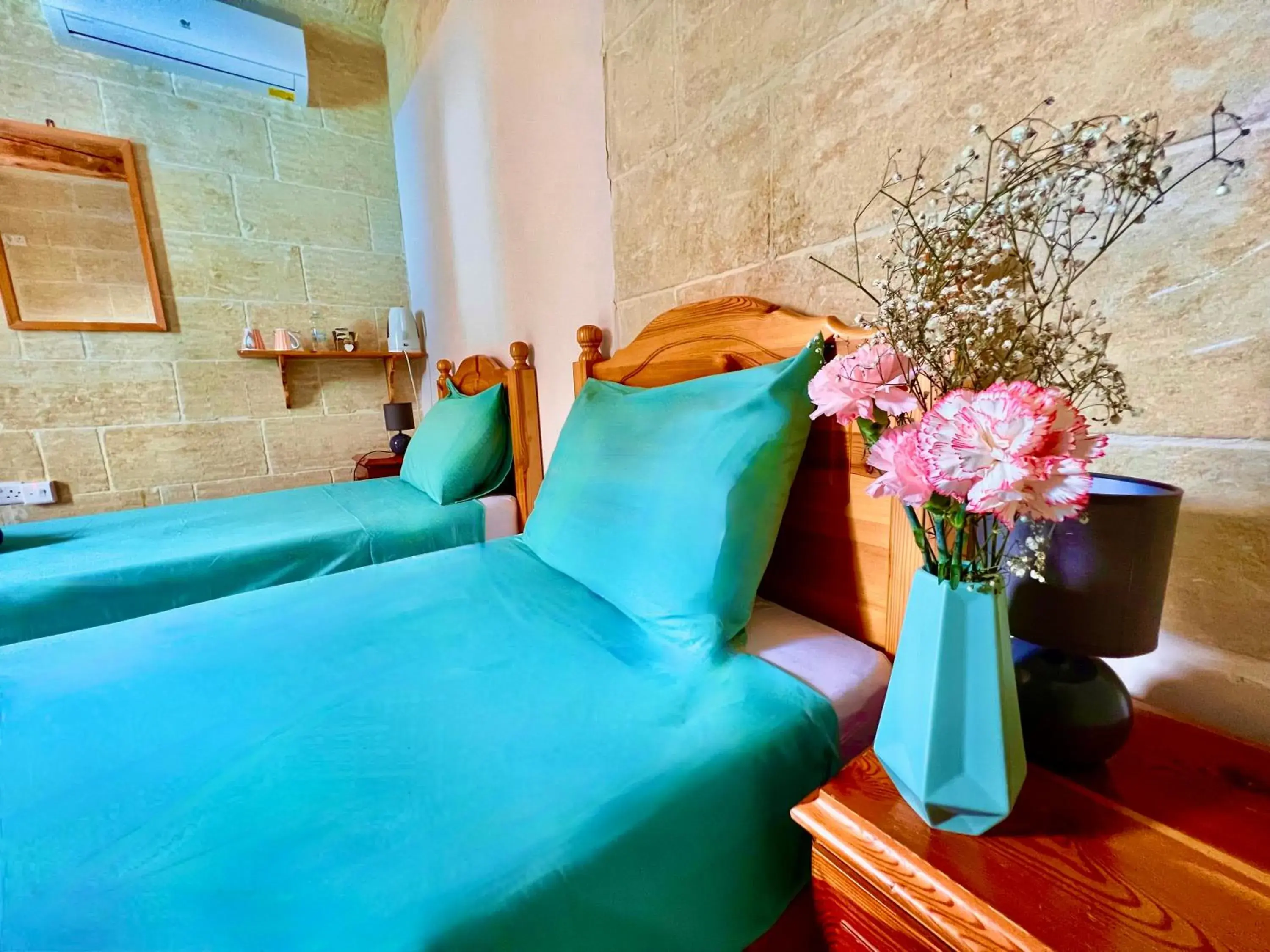 Twin Room in Grotto's Paradise B&B Twin Room in Grotto's Paradise B&B