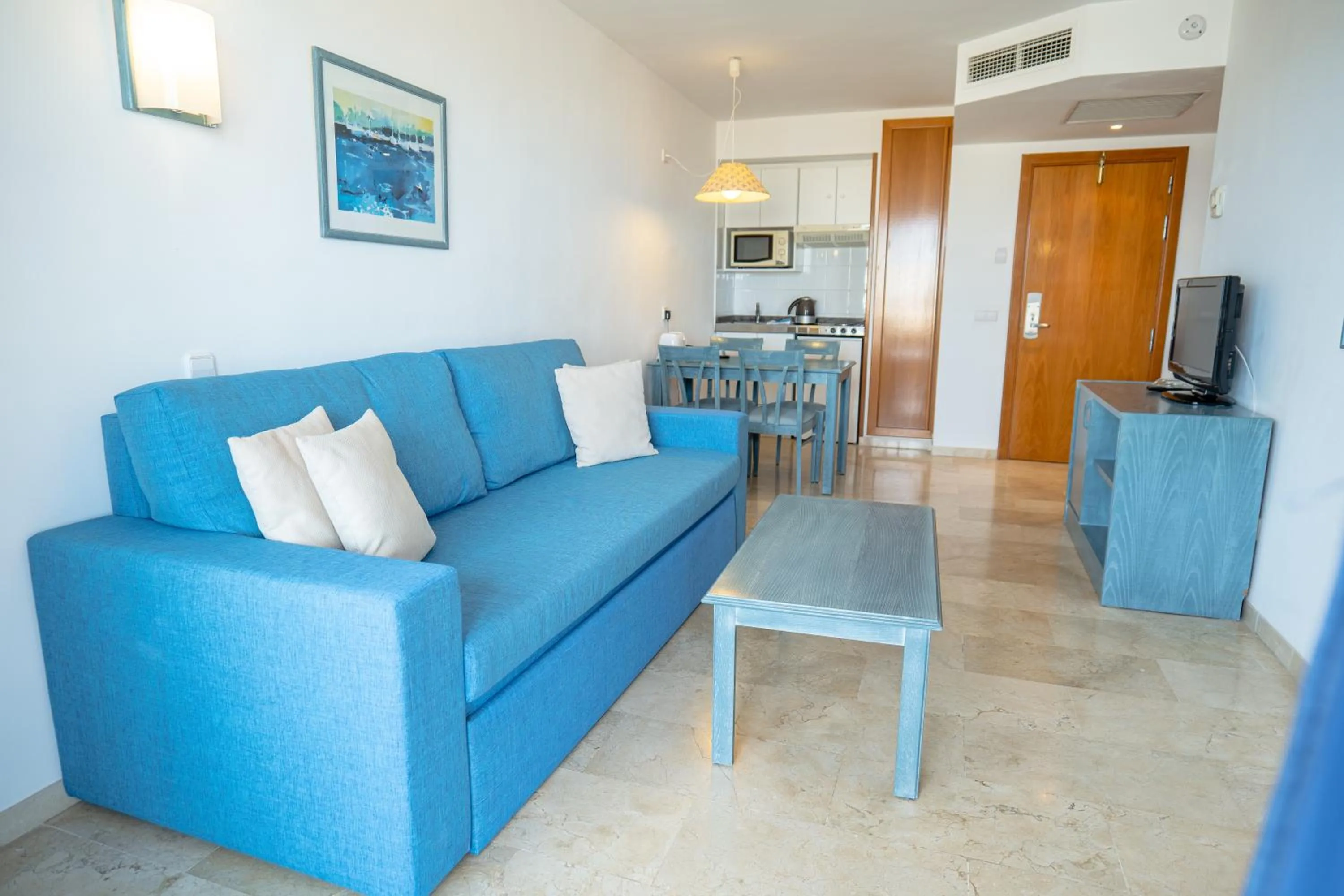 kitchen in Aparthotel Dunes Platja