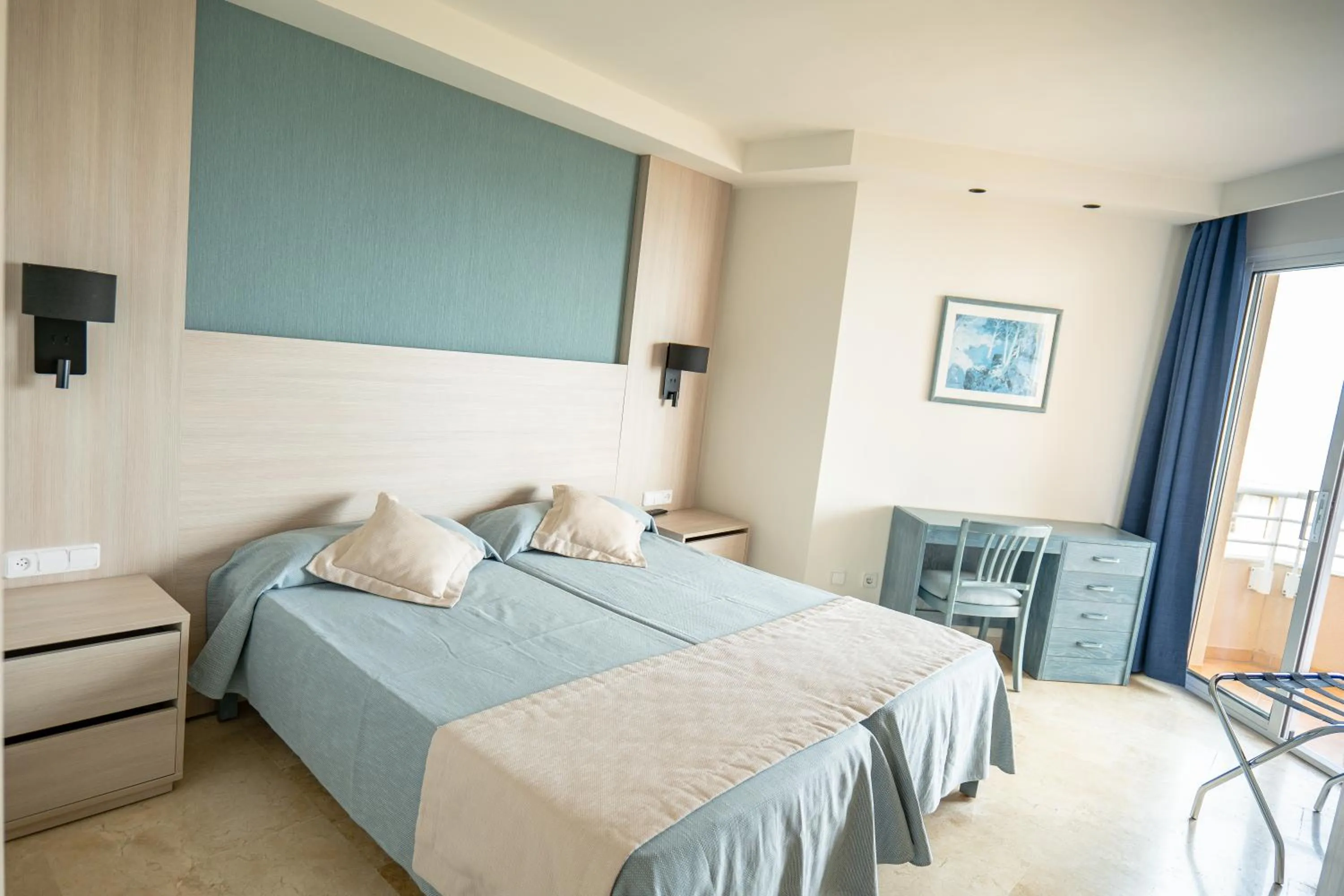 Sea view, Bed in Aparthotel Dunes Platja