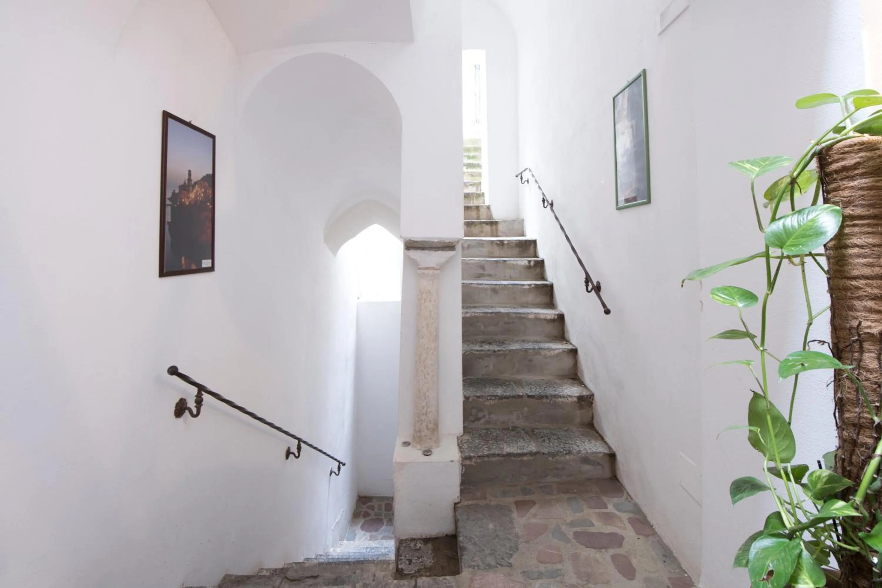 Facade/entrance in DieciSedici