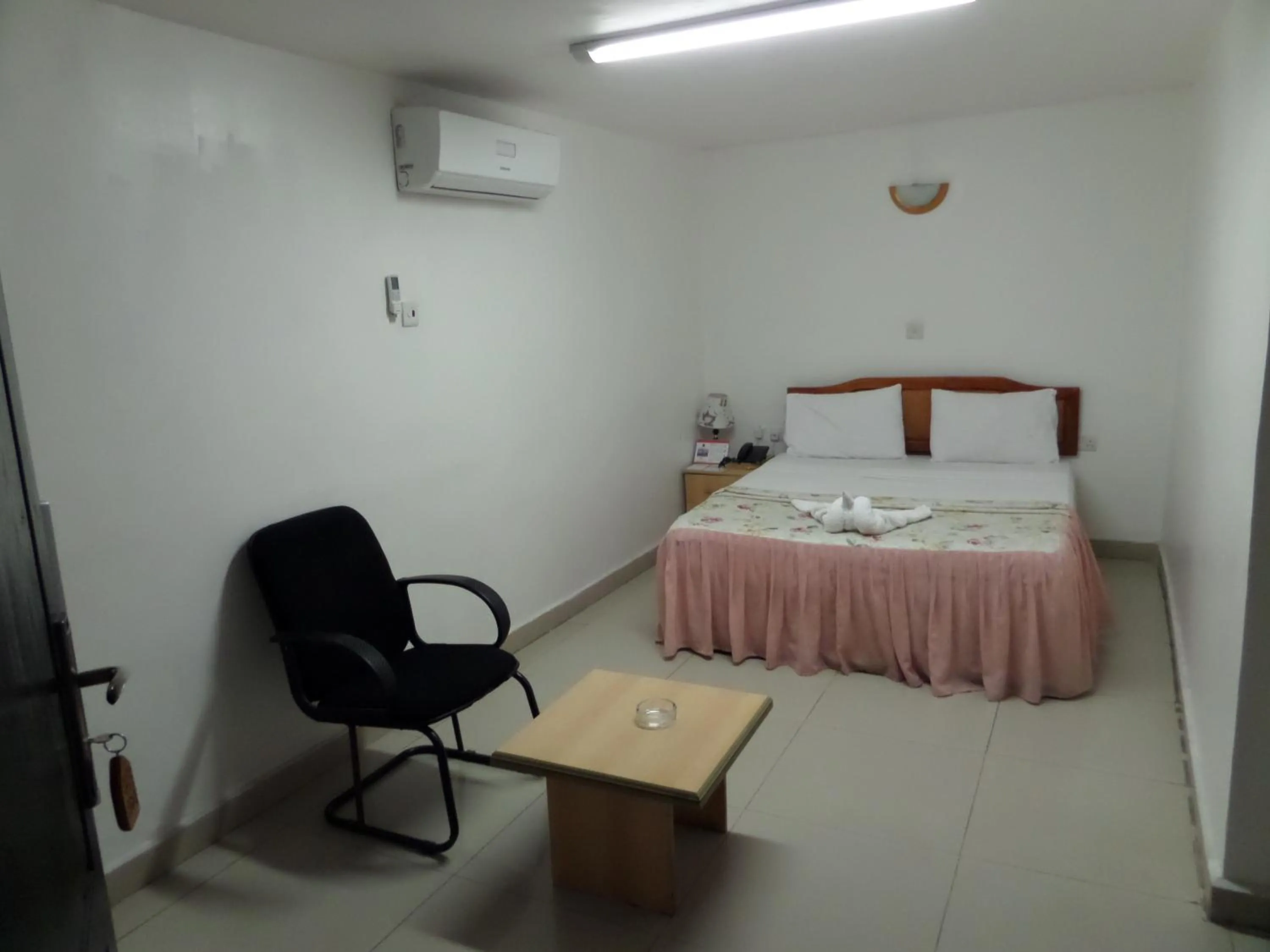 Photo of the whole room, Bed in Sophia Hotel