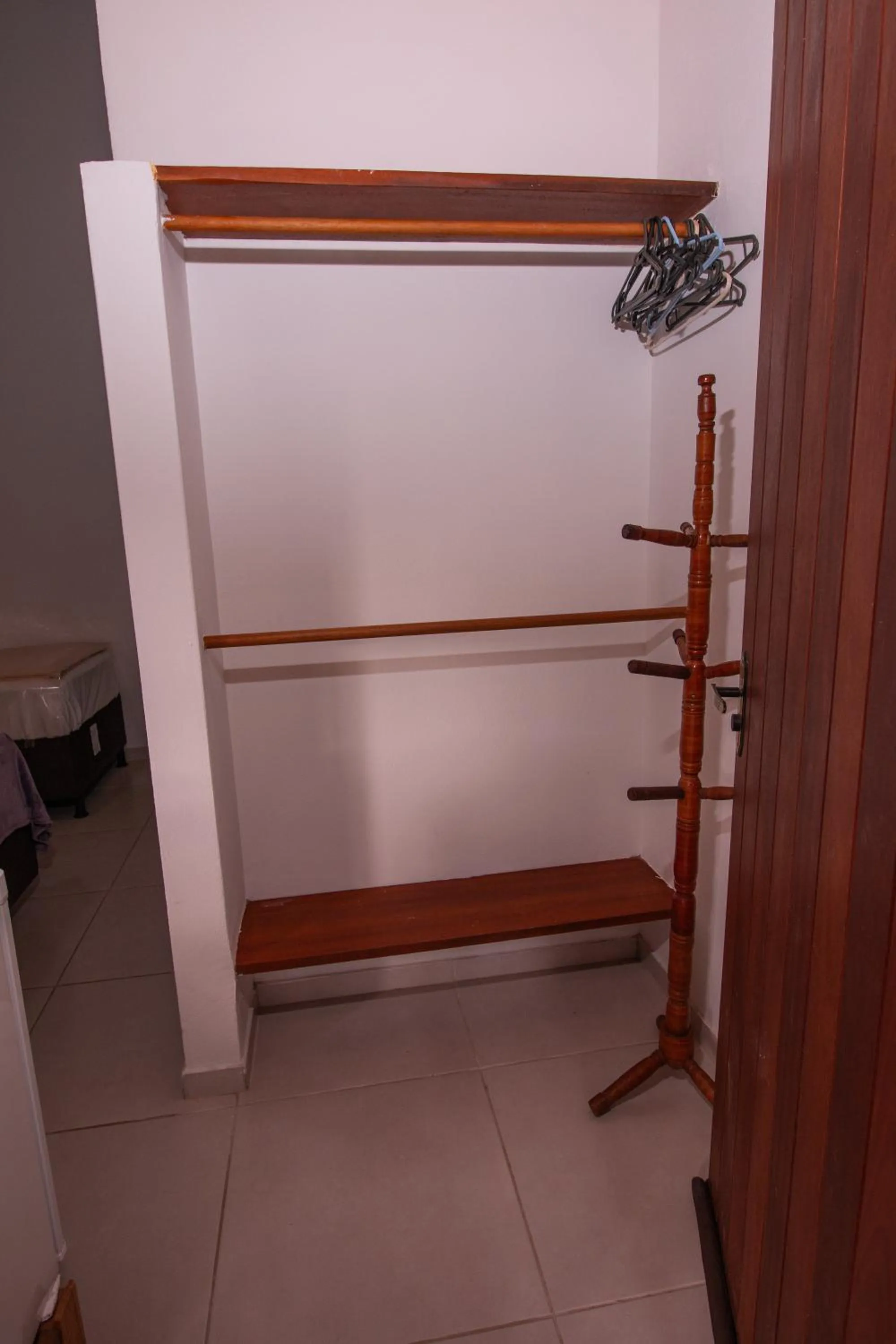 wardrobe in Pousada do Mineiro