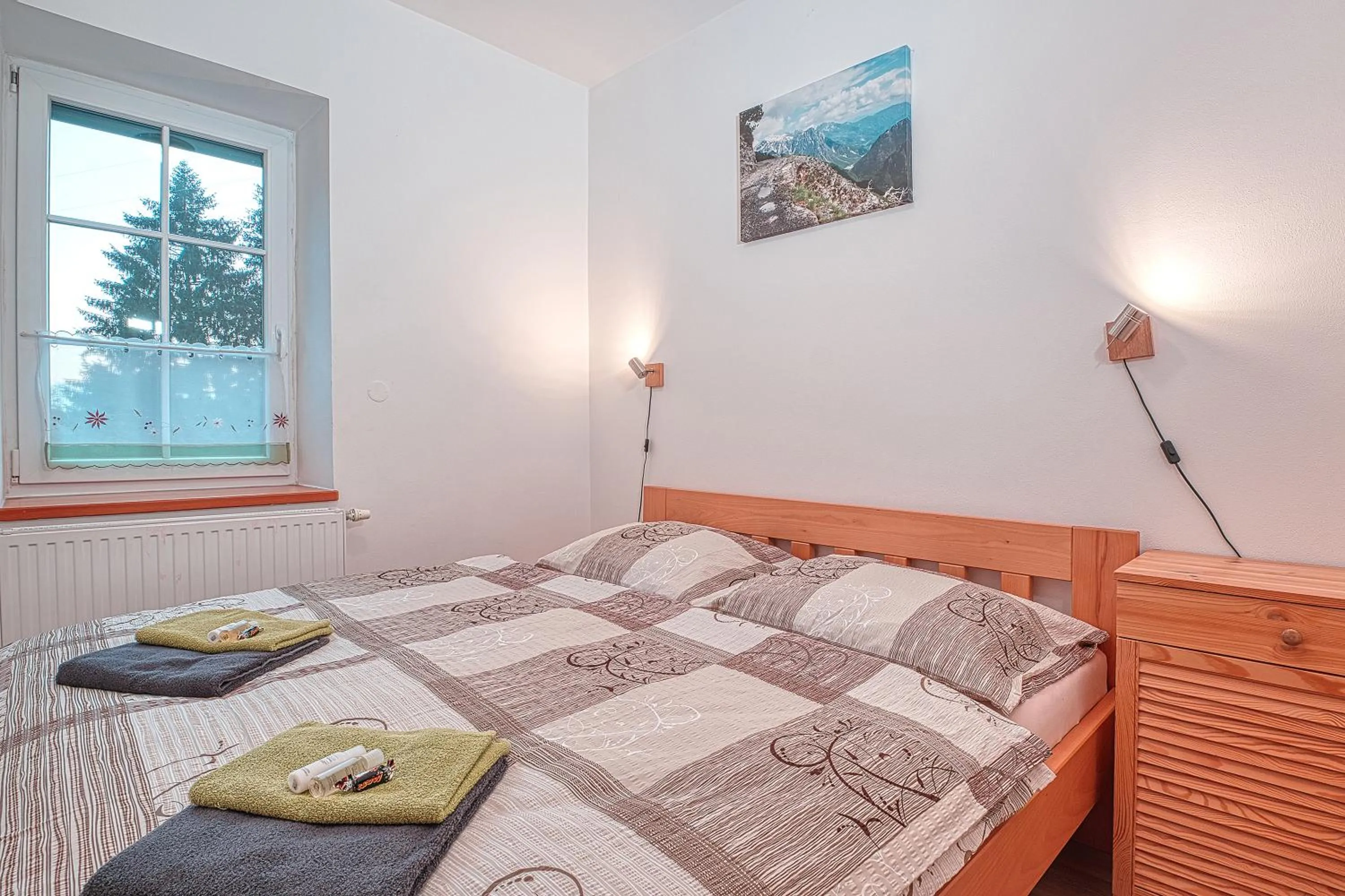 Bed in Apartments White - Hill