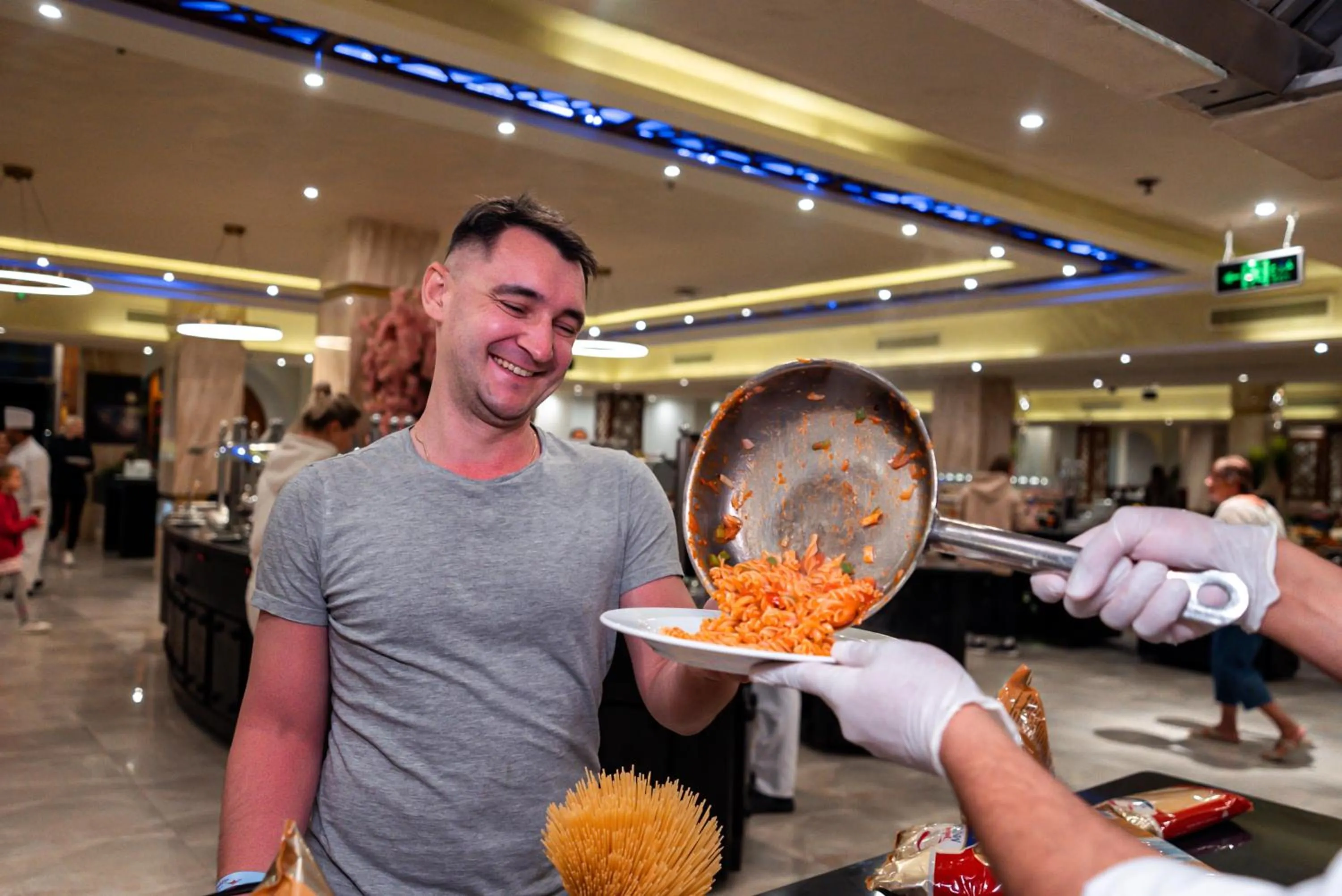 Restaurant/places to eat in Aladdin Beach Resort