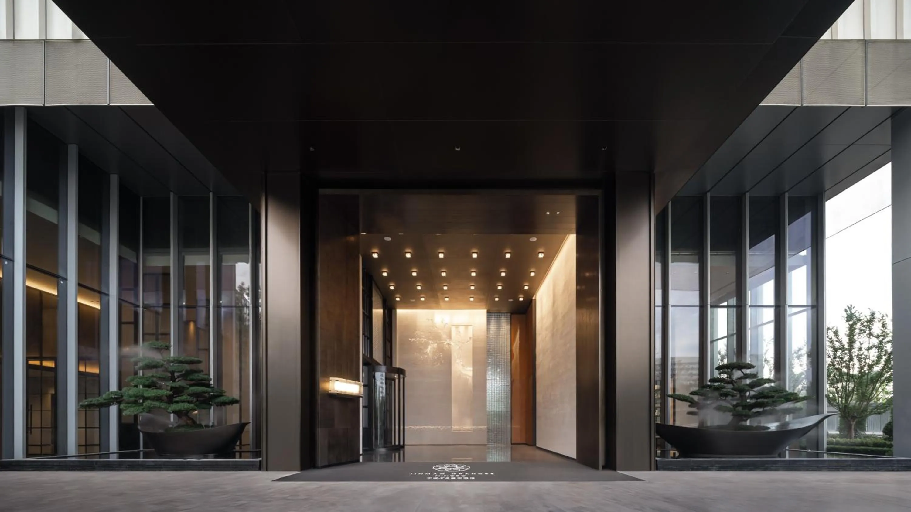 Facade/entrance in Jinmao Grandee Hotel Ningbo