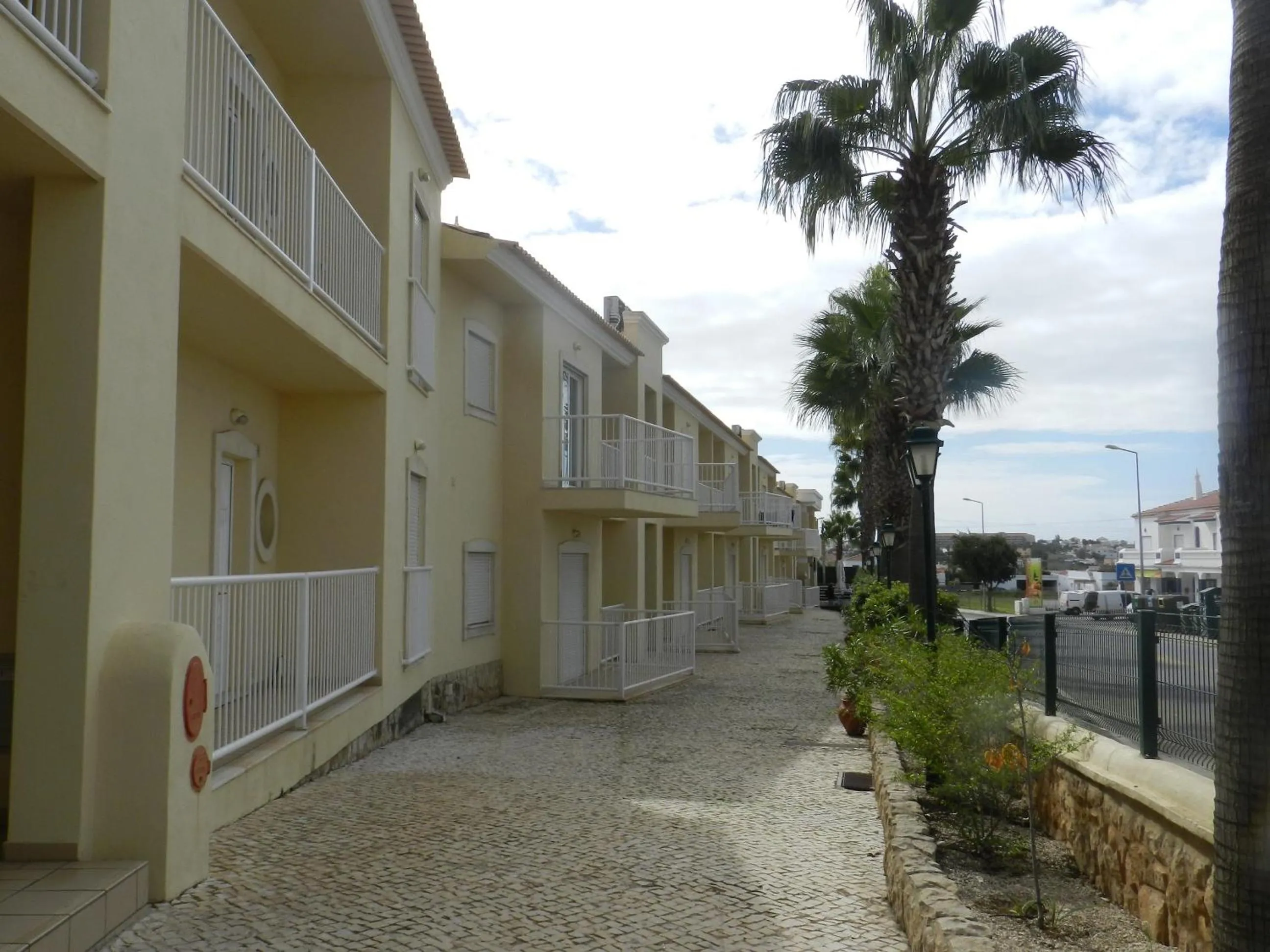 Property building in Jardins Vale de Parra