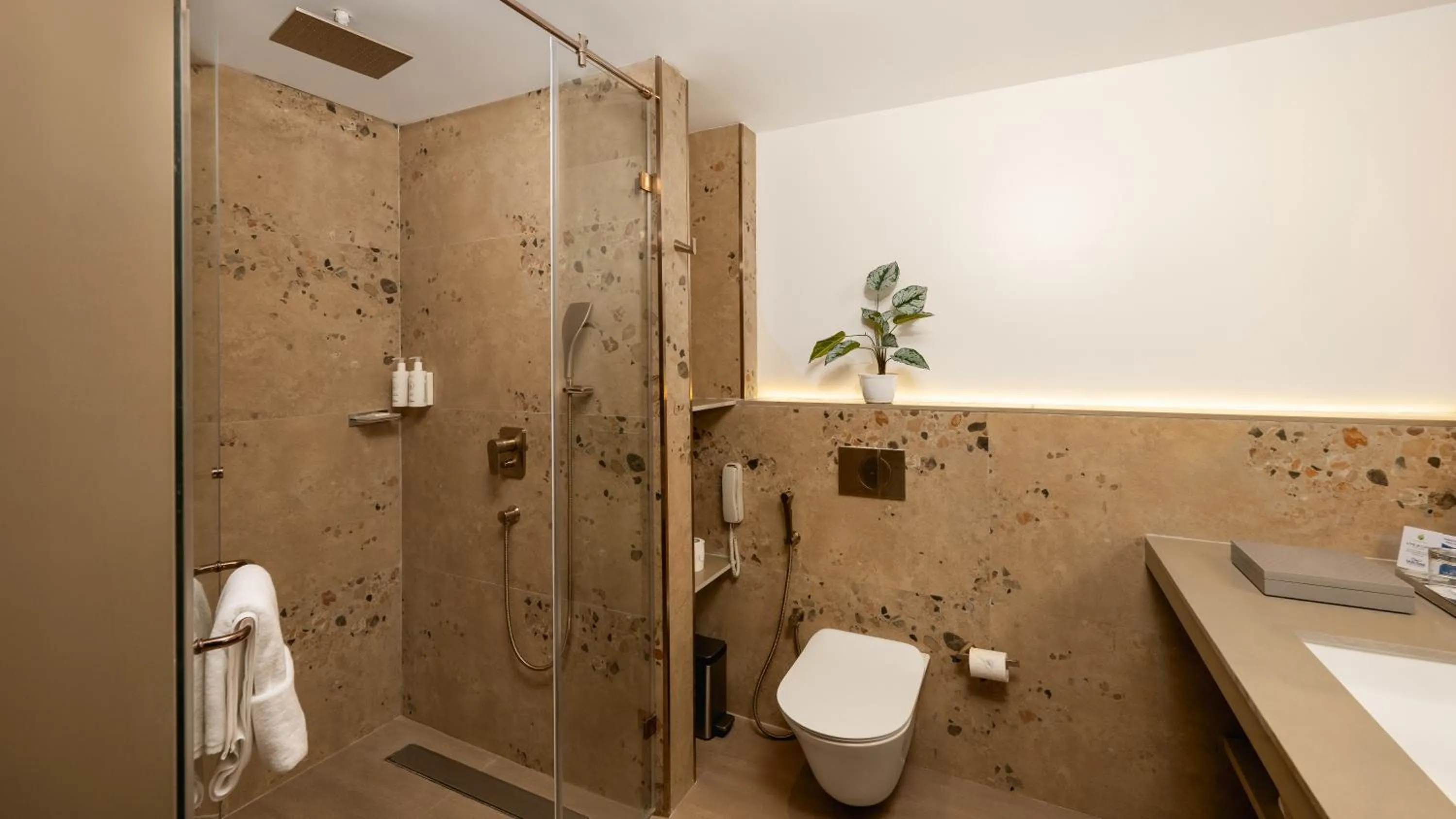 Bathroom in Cloud9 Sarovar Premiere Palomen Goa