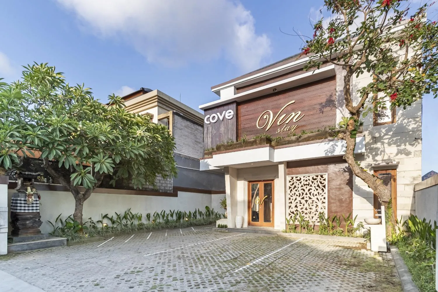 Property building in Cove Vin Stay