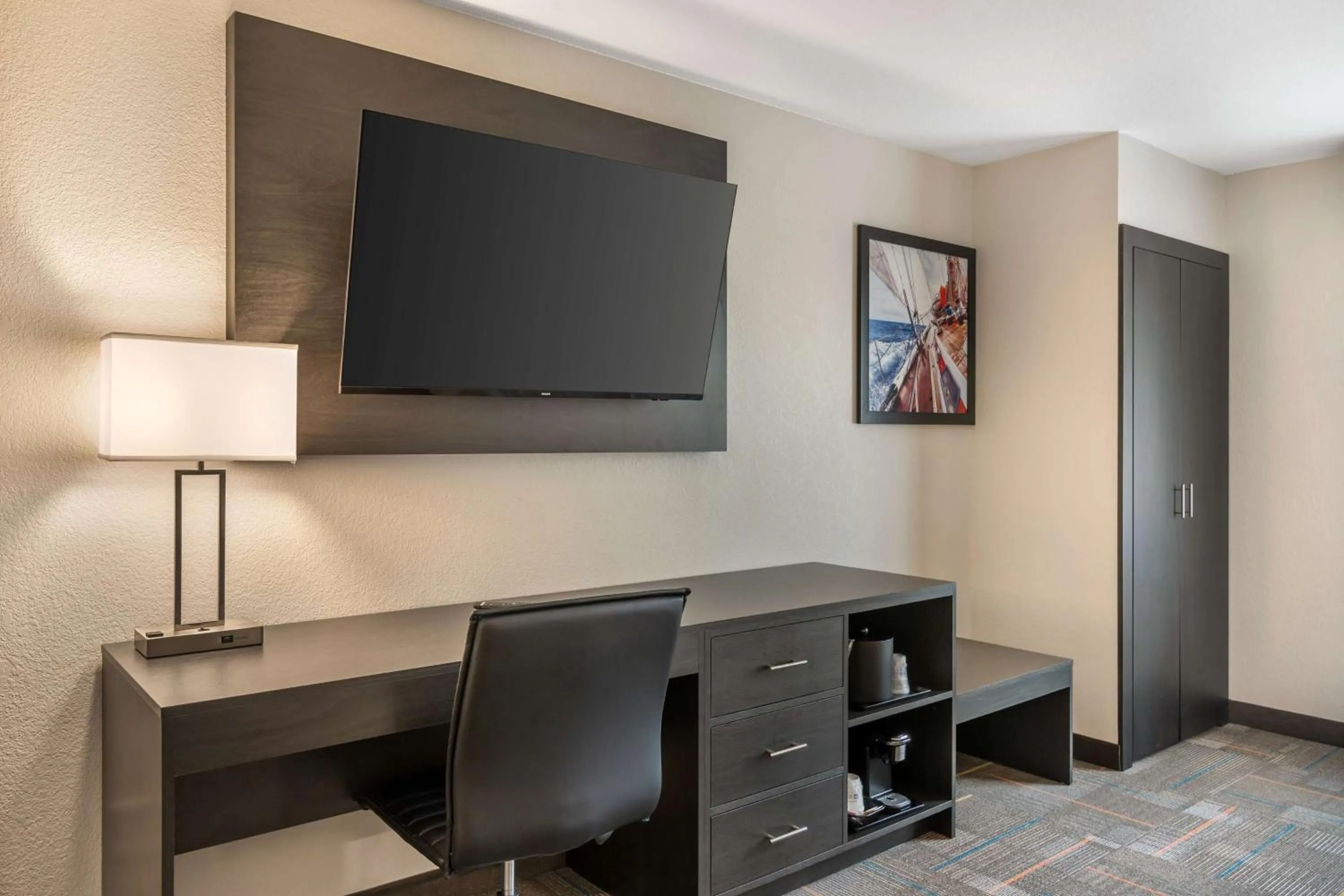 Photo of the whole room in Best Western Plus Bluffton/Hilton Head Hotel