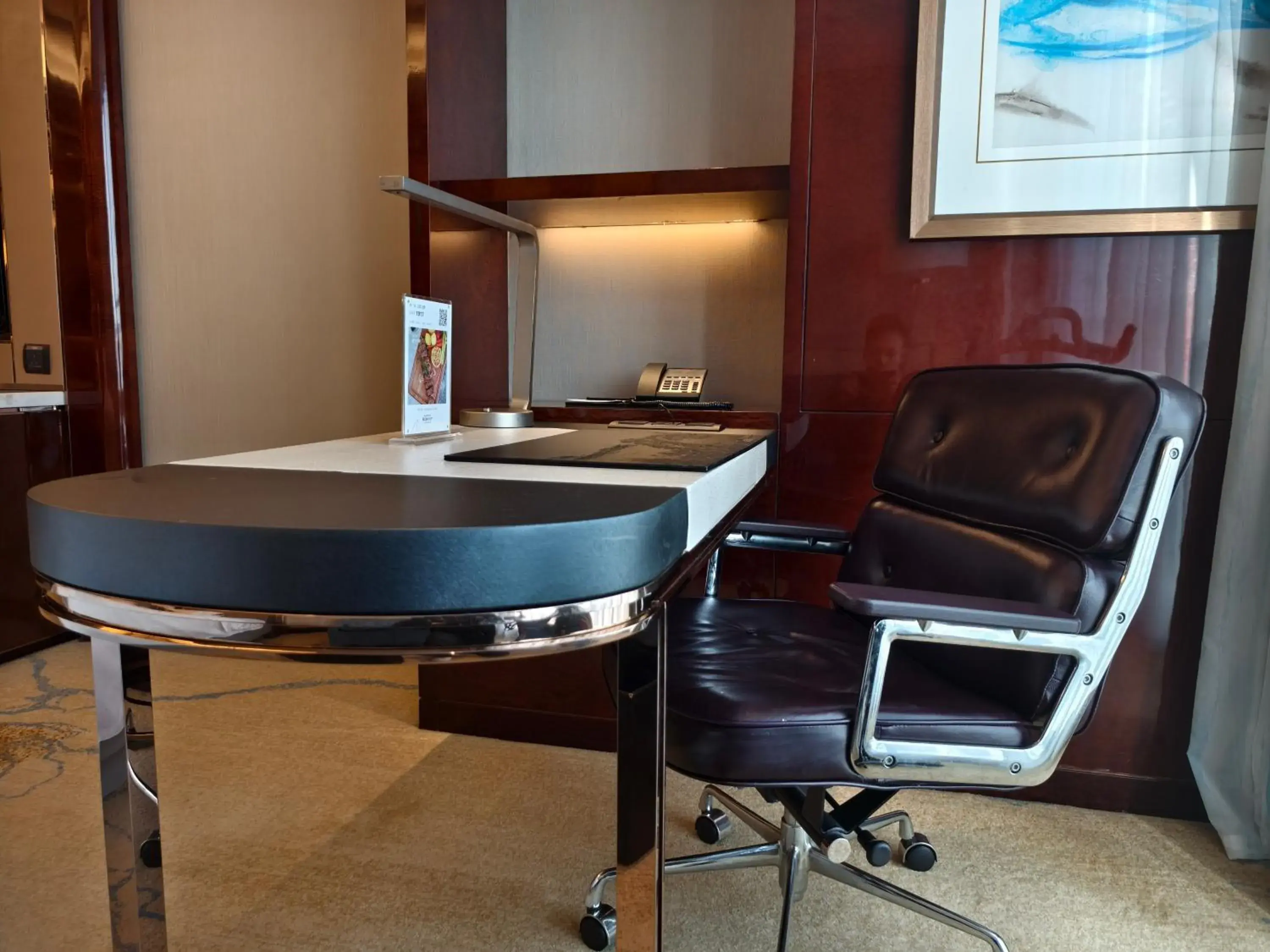 Business King Room in Sheraton Grand Zhengzhou Hotel Business King Room in Sheraton Grand Zhengzhou Hotel